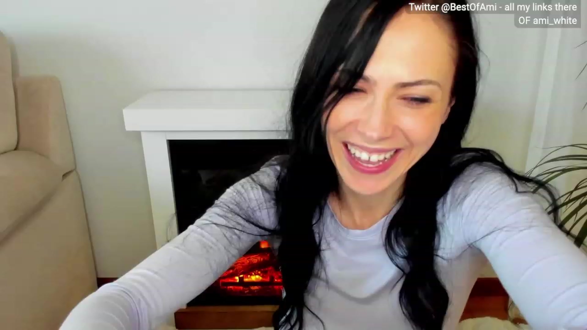 Gallery image thumbnail from Ami_White's myfreecams stream on, 03/15/2024, 06:19 image 11 of 20