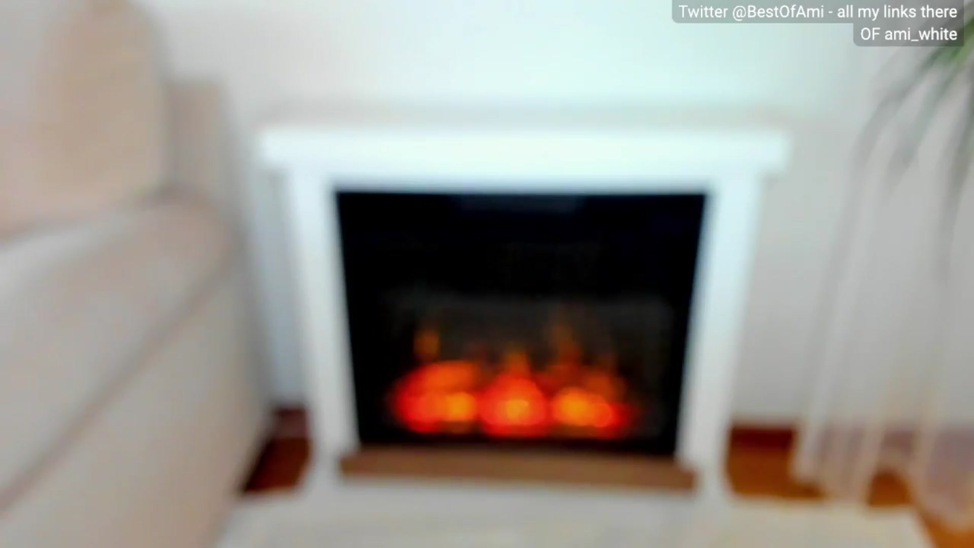 Gallery image thumbnail from Ami_White's myfreecams stream on, 03/22/2024, 04:50 image 19 of 20