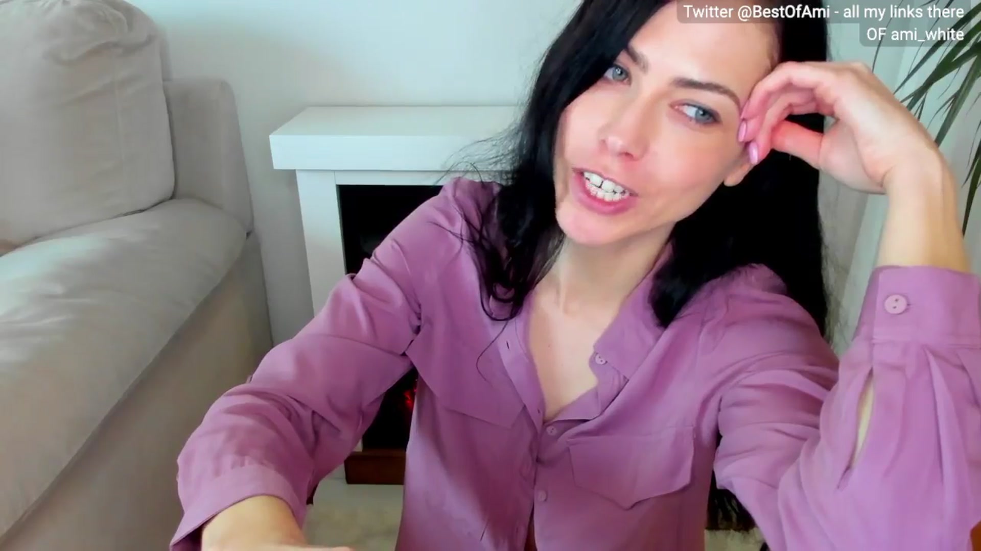 Gallery image thumbnail from Ami_White's myfreecams stream on, 03/22/2024, 06:50 image 5 of 20