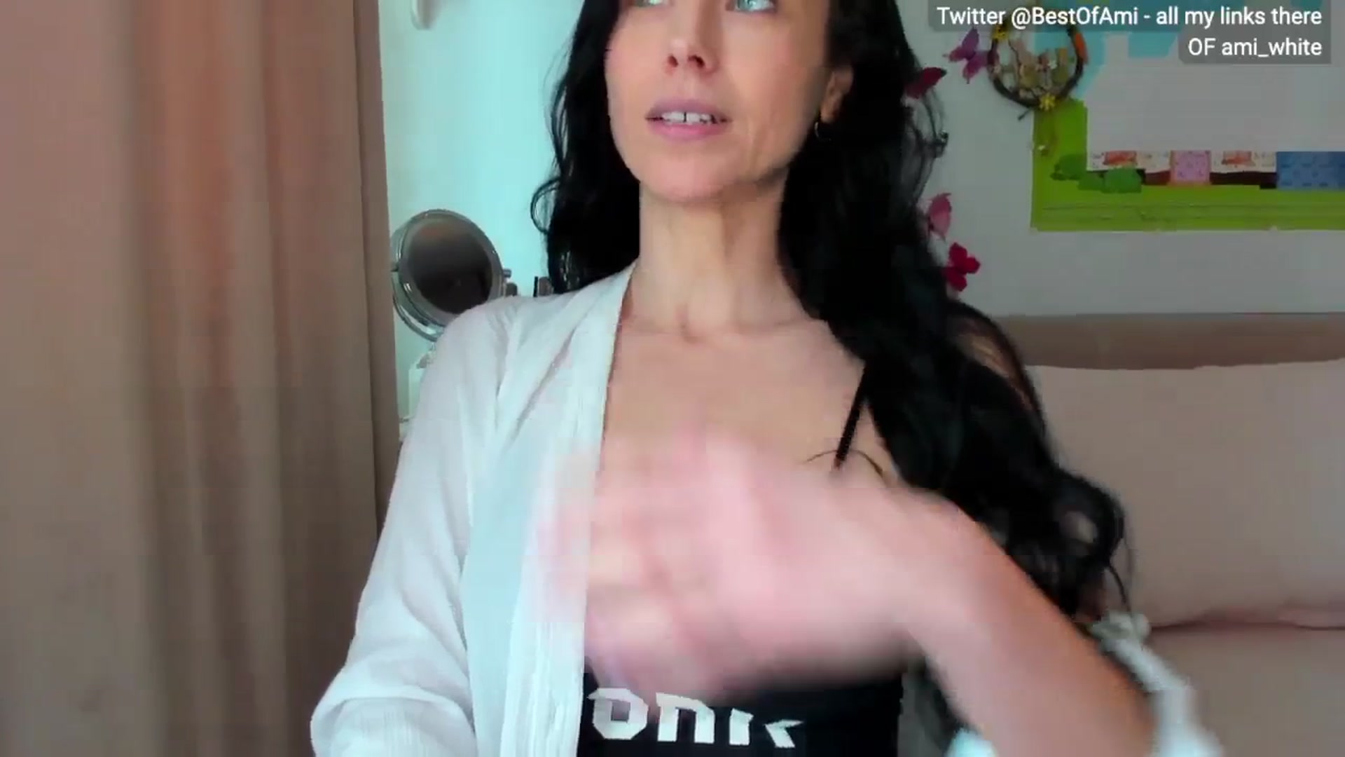 Gallery image thumbnail from Ami_White's myfreecams stream on, 04/22/2024, 14:28 image 10 of 20
