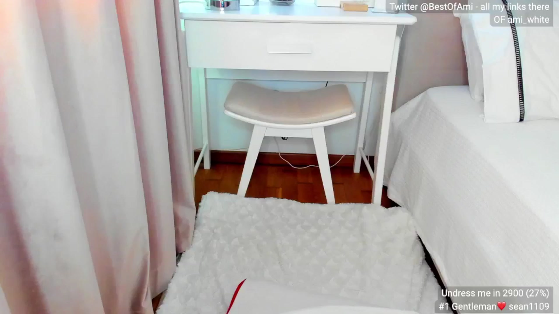 Gallery image thumbnail from Ami_White's myfreecams stream on, 06/20/2024, 07:01 image 1 of 20