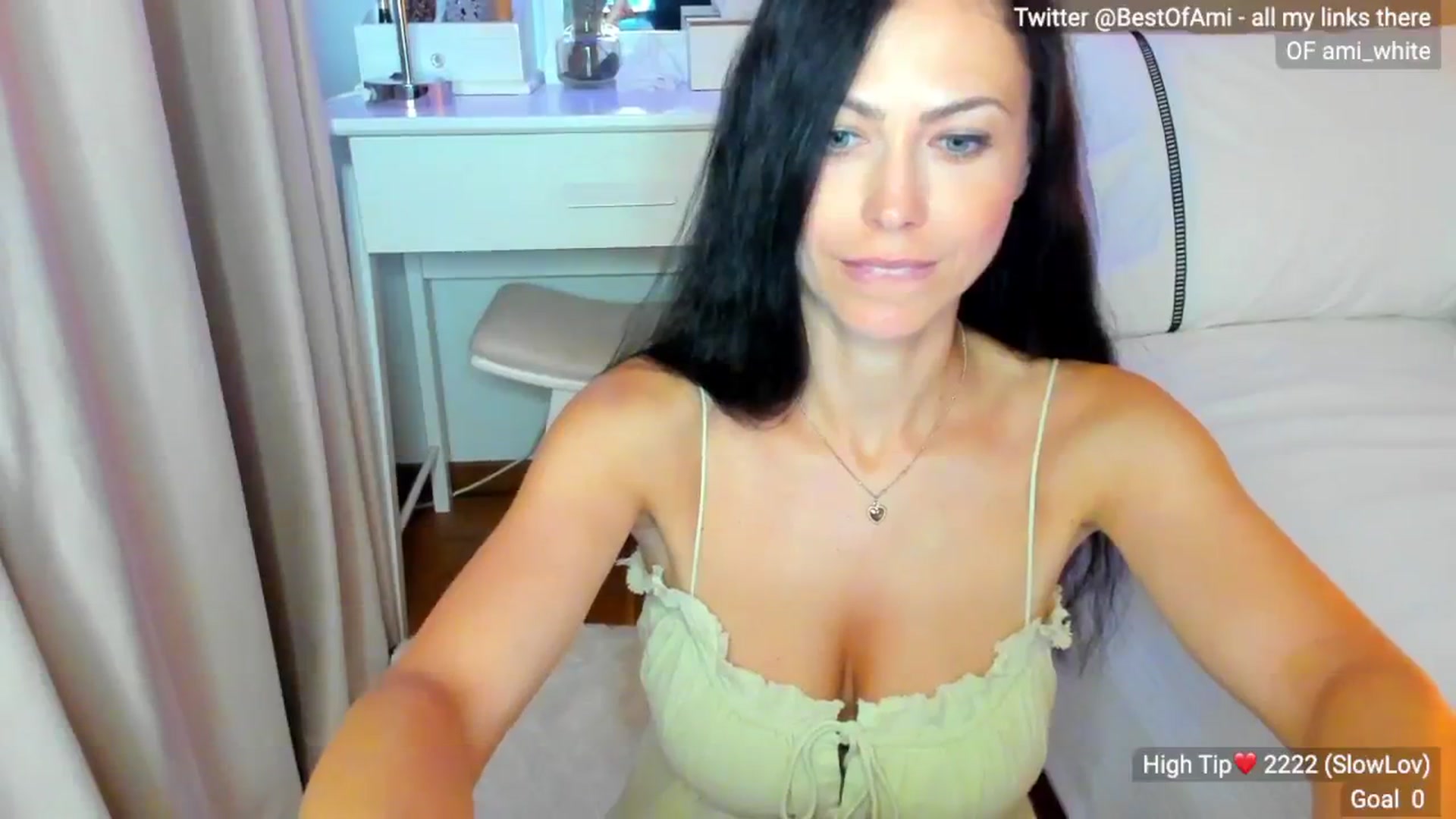 Gallery image thumbnail from Ami_White's myfreecams stream on, 08/01/2024, 03:45 image 8 of 20