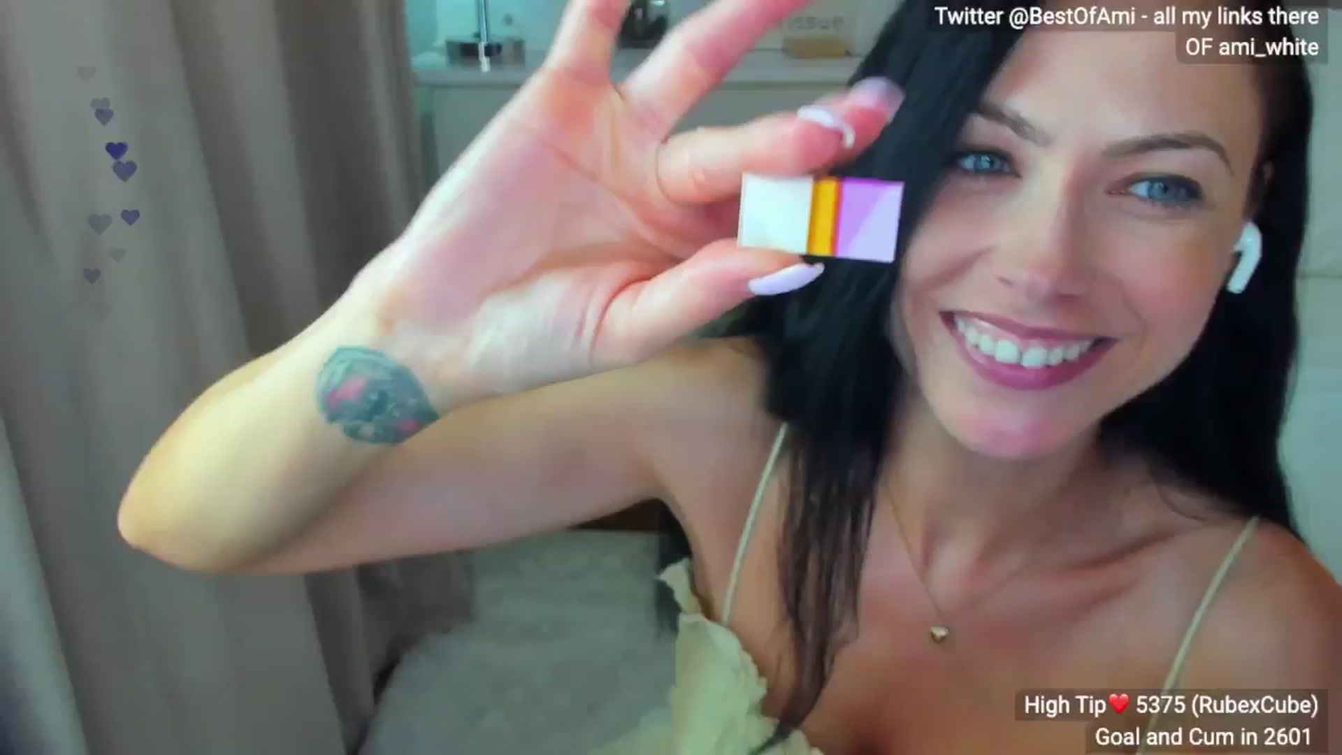 Gallery image thumbnail from Ami_White's myfreecams stream on, 08/01/2024, 08:05 image 7 of 20