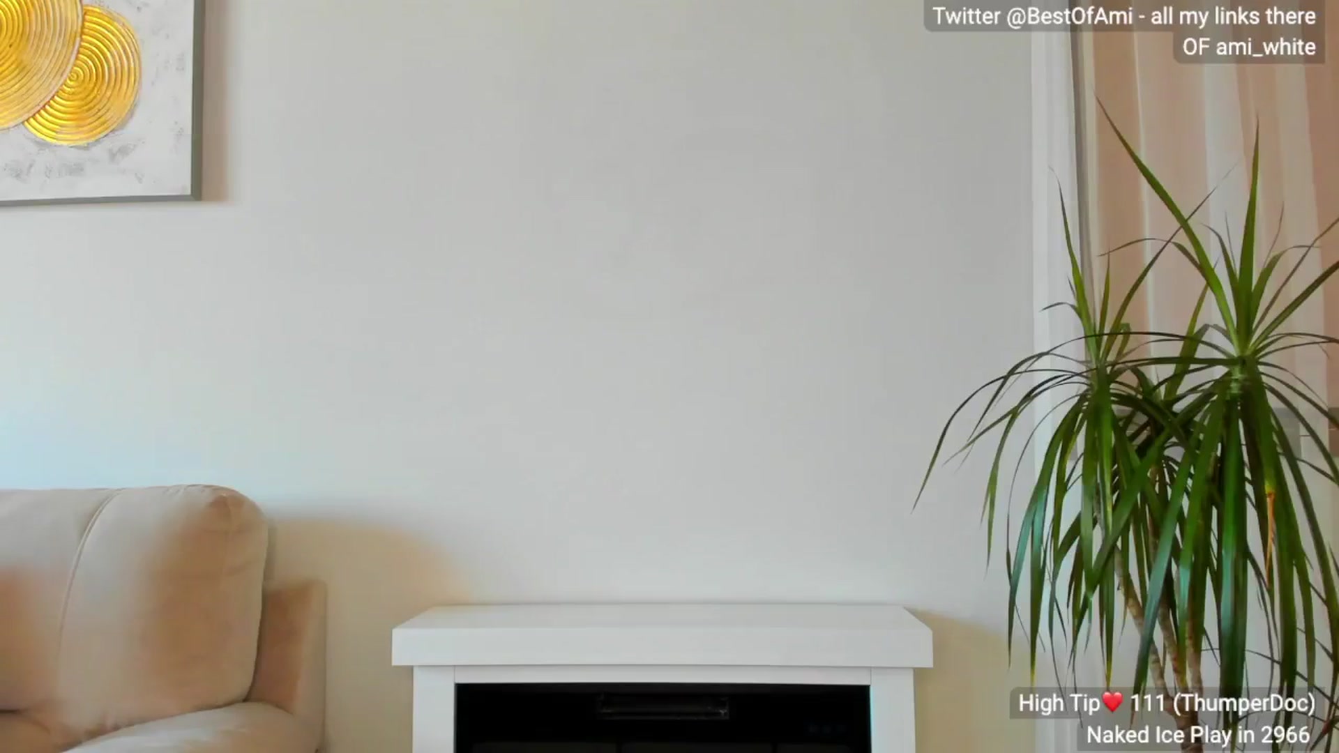 Gallery image thumbnail from Ami_White's myfreecams stream on, 08/08/2024, 05:43 image 6 of 20