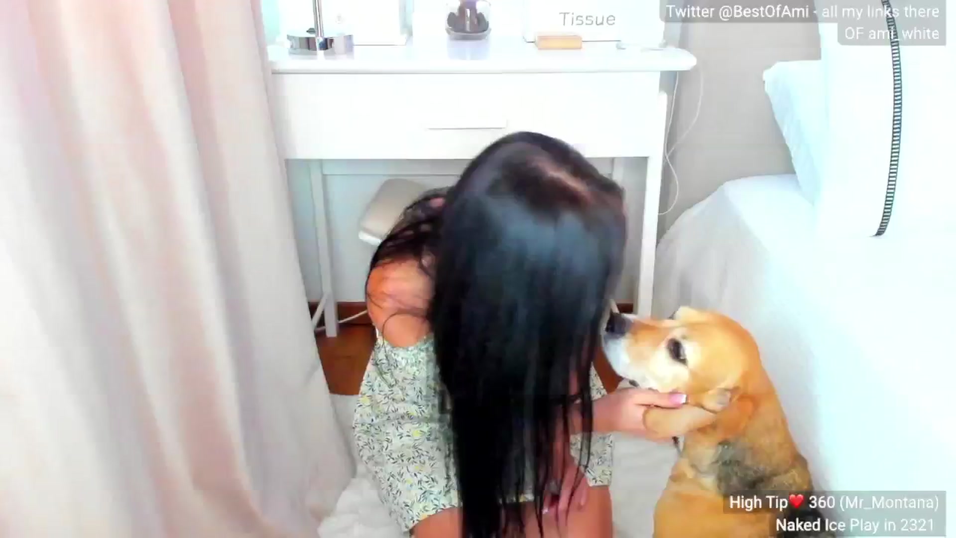 Gallery image thumbnail from Ami_White's myfreecams stream on, 08/10/2024, 08:00 image 2 of 20