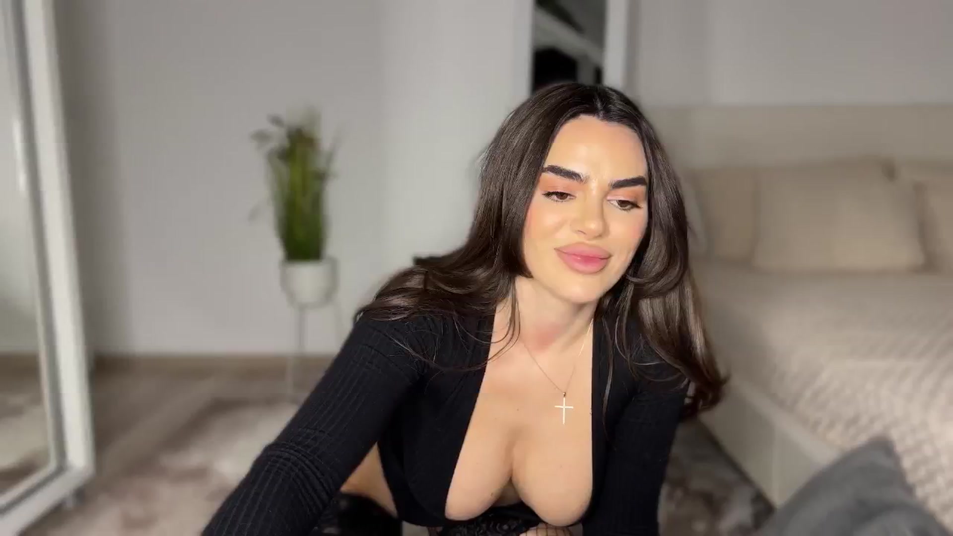 Gallery image thumbnail from Ami_loveee's myfreecams stream on, 02/17/2025, 22:34 image 15 of 20