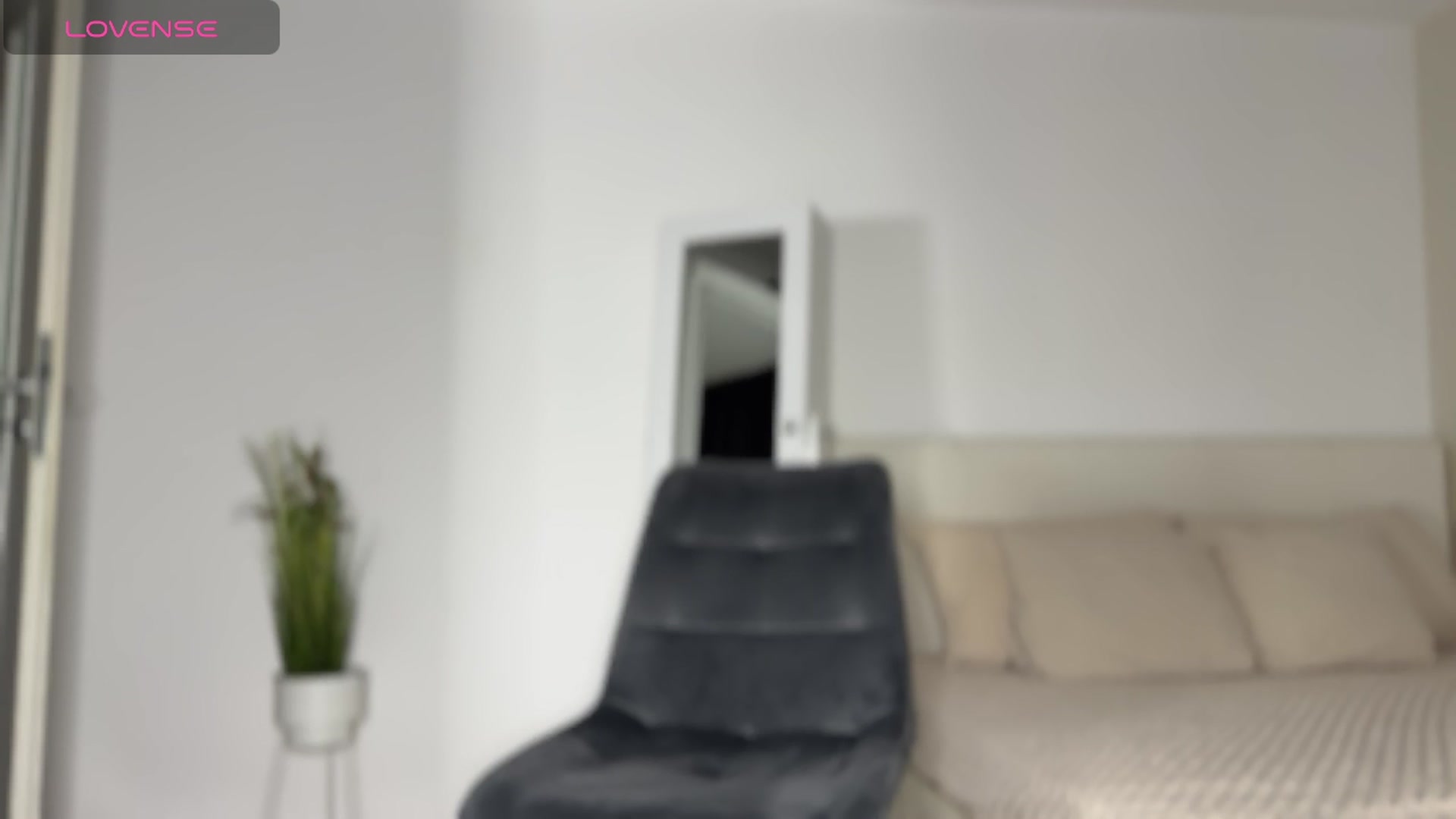 Gallery image thumbnail from Ami_loveee's myfreecams stream on, 04/16/2025, 19:50 image 19 of 20