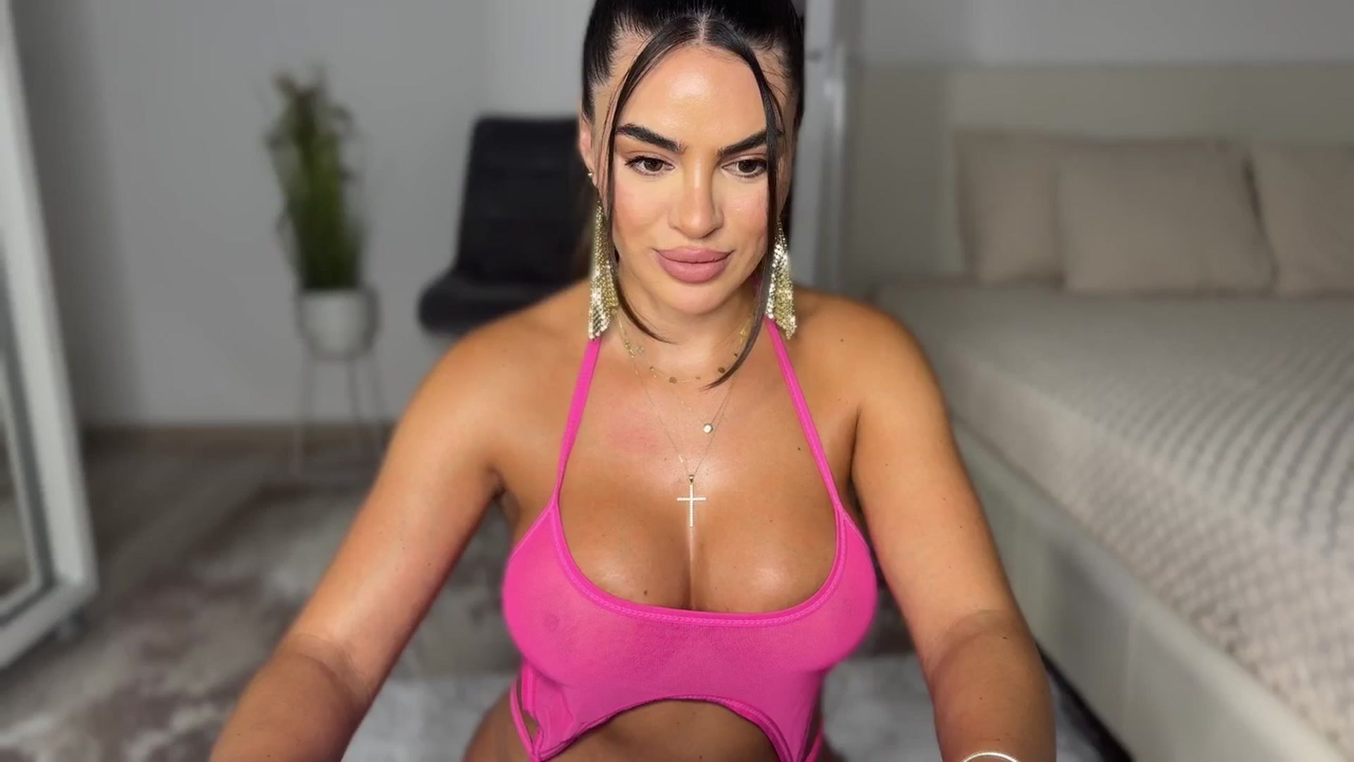 Gallery image thumbnail from Ami_loveee's myfreecams stream on, 07/12/2025, 20:23 image 2 of 20