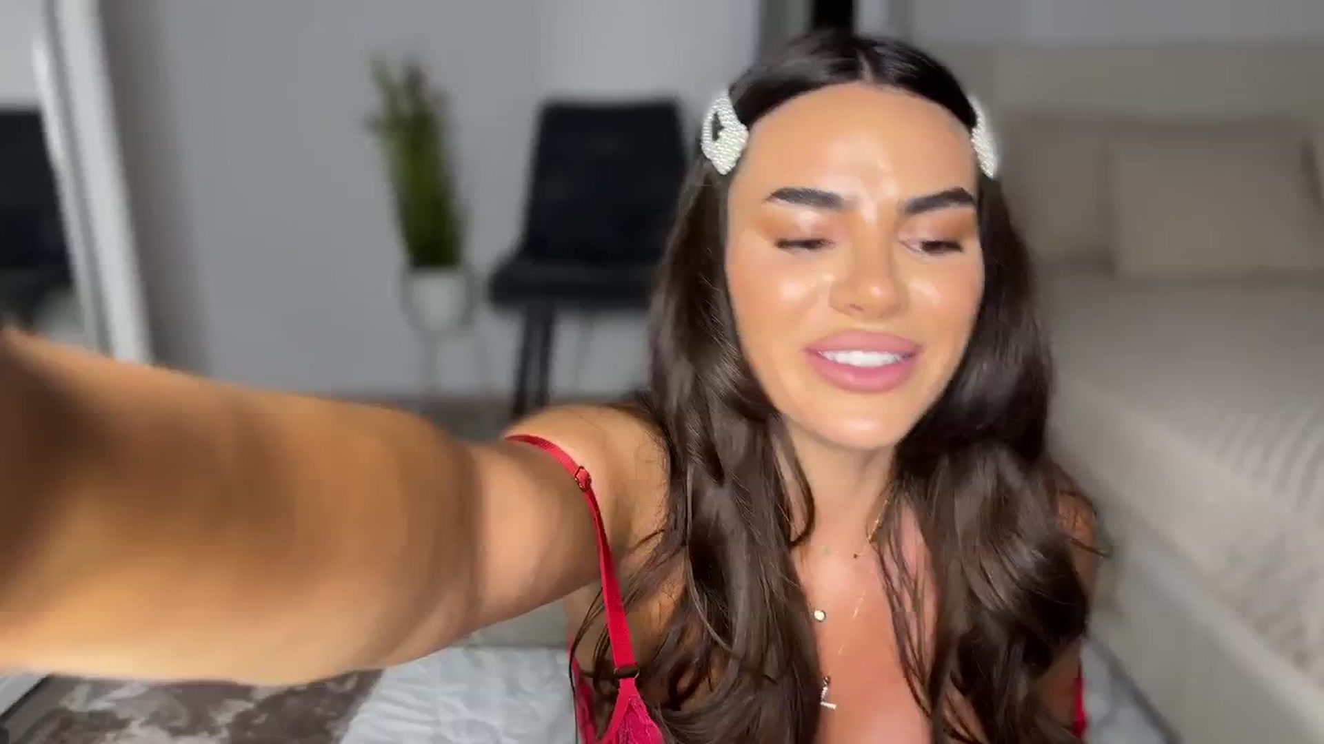 Gallery image thumbnail from Ami_loveee's myfreecams stream on, 07/13/2025, 21:02 image 12 of 20