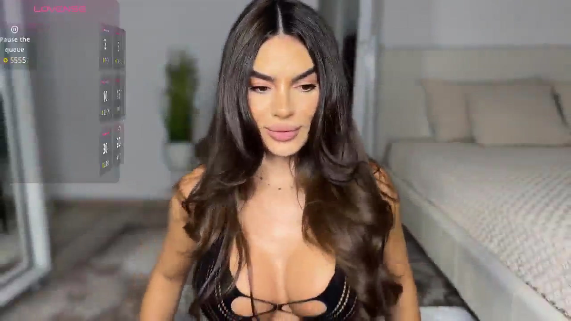 Gallery image thumbnail from Ami_loveee's myfreecams stream on, 10/11/2025, 21:05 image 4 of 20