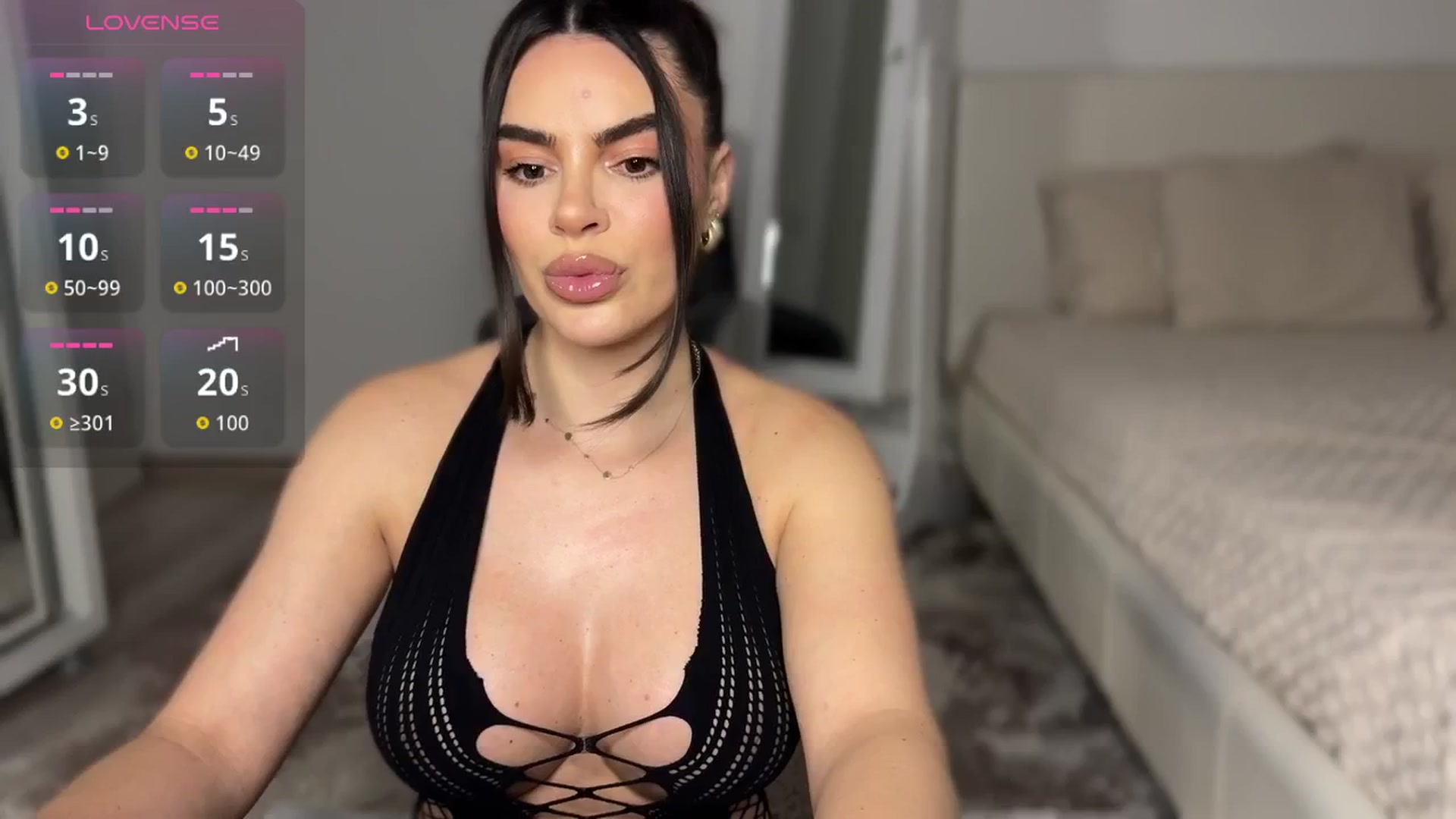 Gallery image thumbnail from Ami_loveee's myfreecams stream on, 03/10/2026, 20:50 image 1 of 20