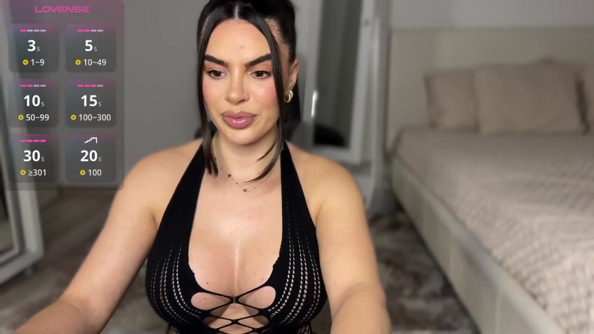 Gallery image thumbnail from Ami_loveee's myfreecams stream on, 03/10/2026, 20:50 image 2 of 20