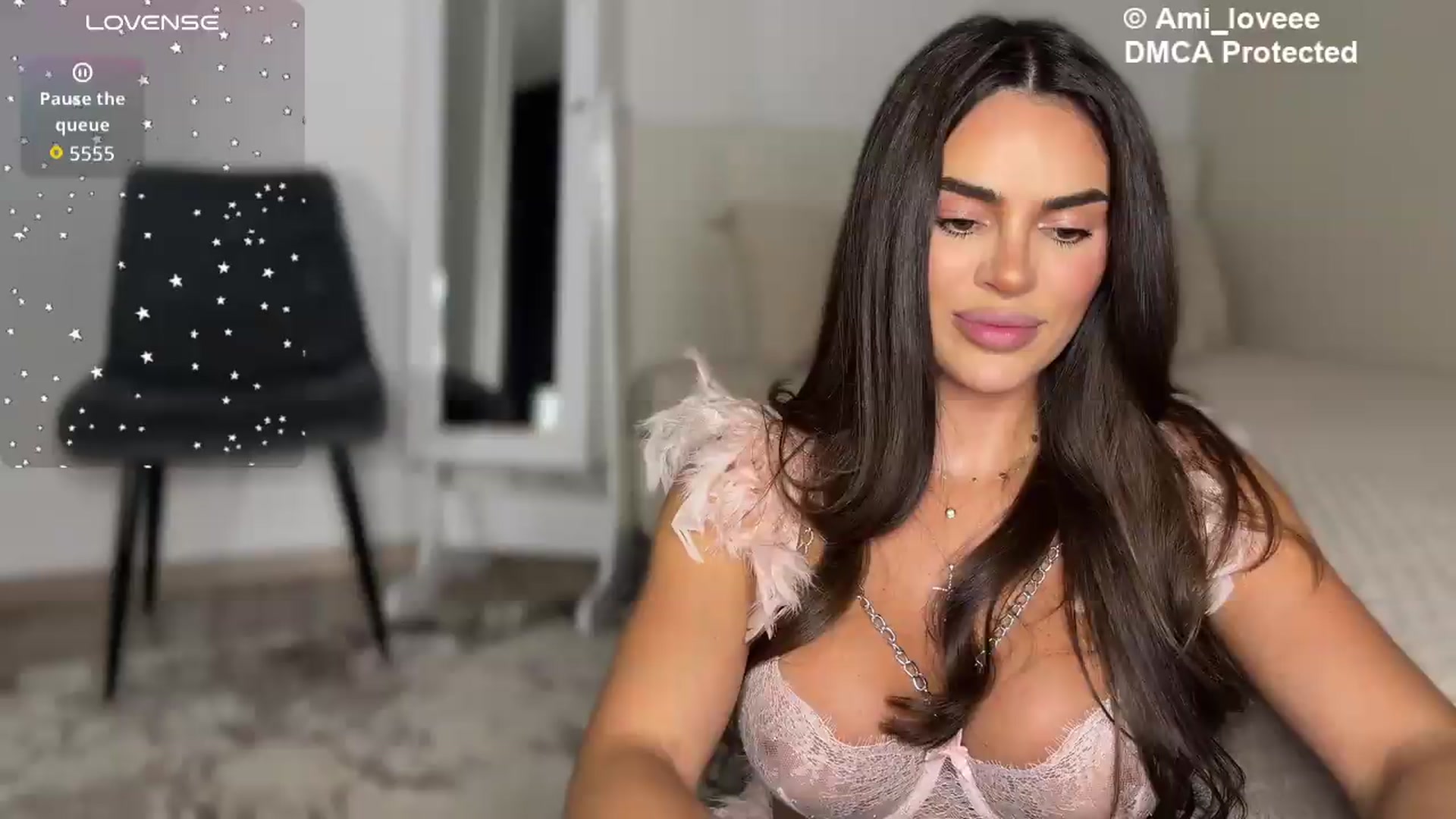 Gallery image thumbnail from Ami_loveee's myfreecams stream on, 08/18/2026, 21:09 image 6 of 20