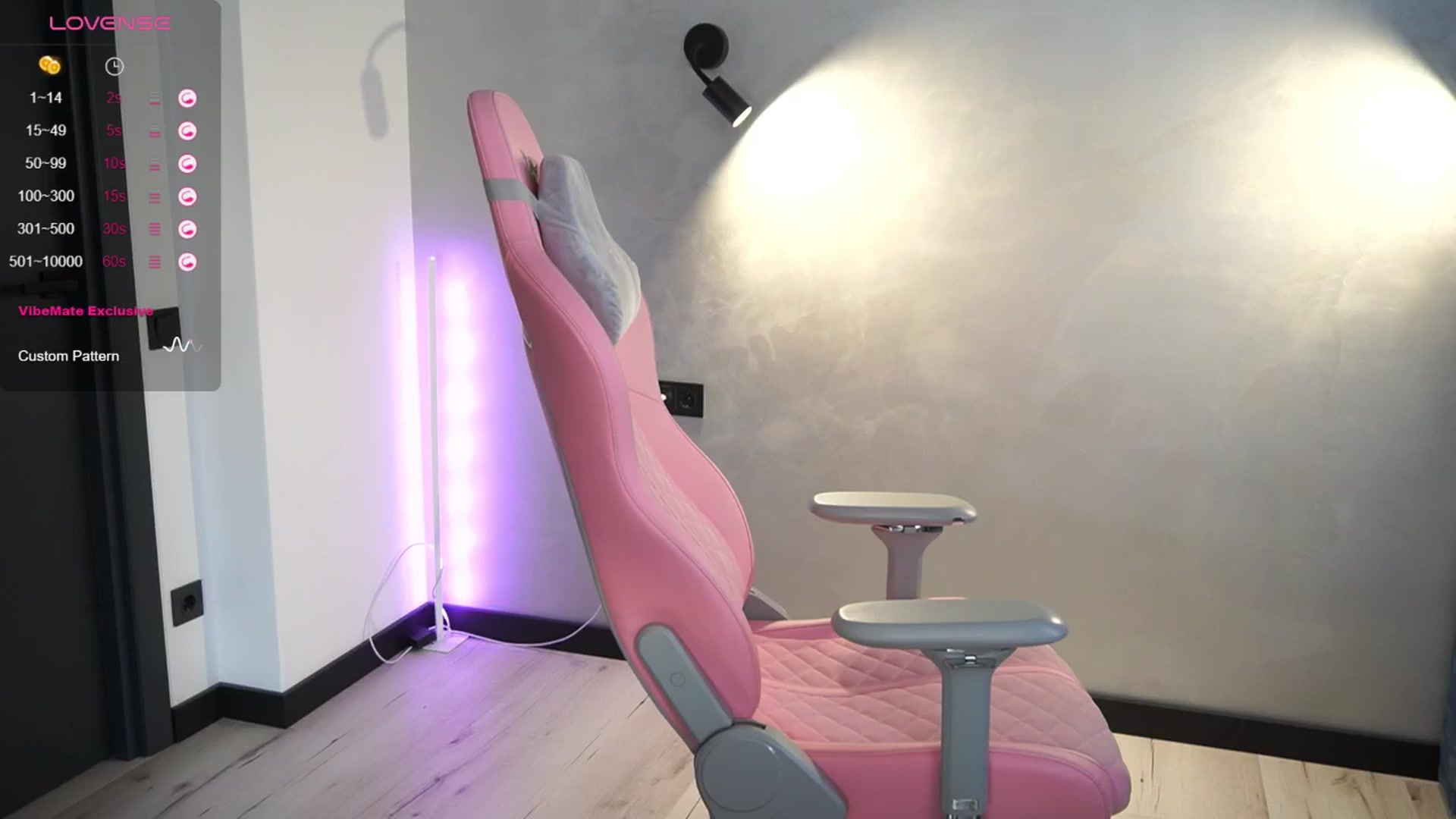 Gallery image thumbnail from Ami_mun's myfreecams stream on, 07/04/2024, 16:35 image 13 of 20
