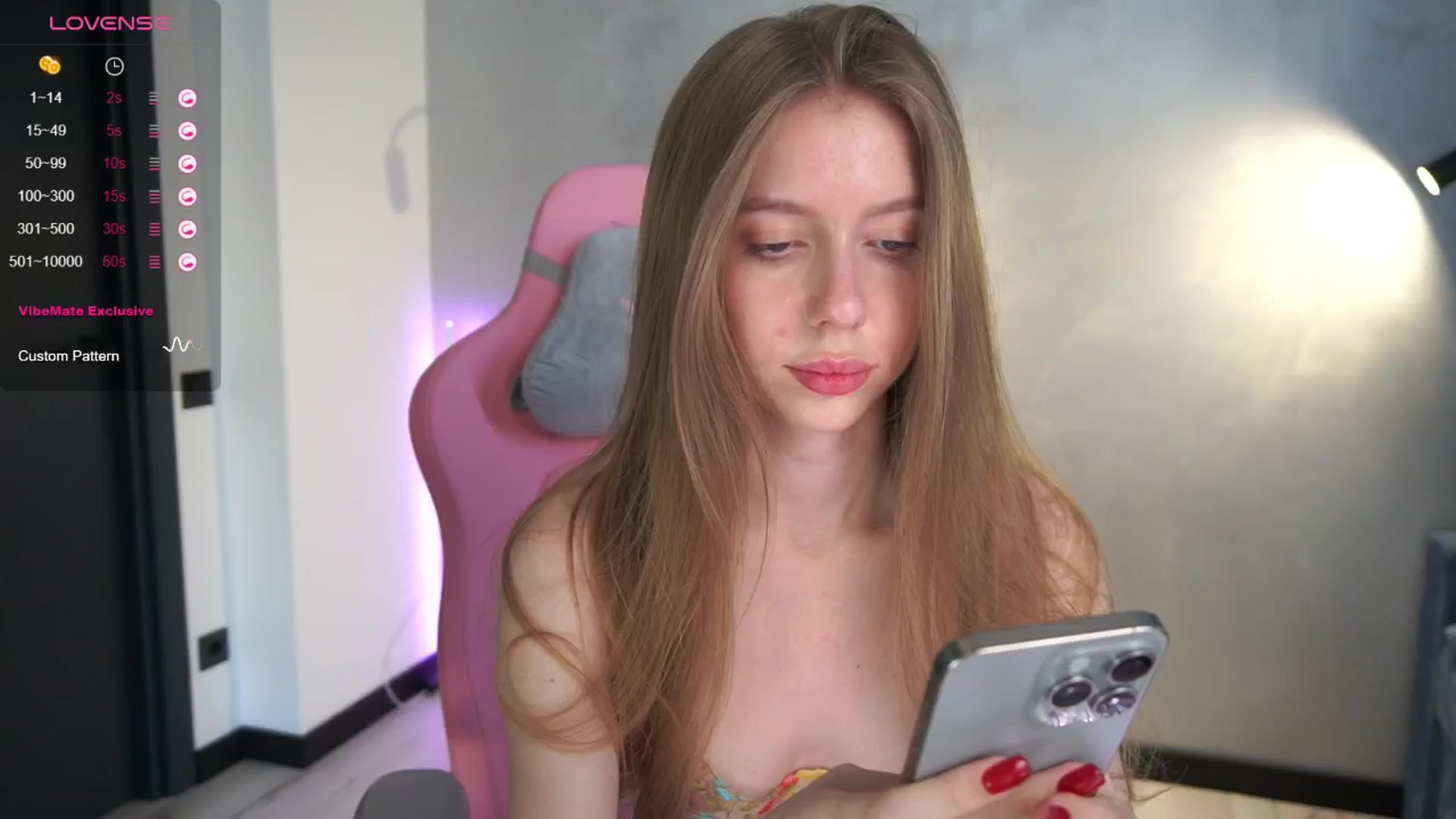 Gallery image thumbnail from Ami_mun's myfreecams stream on, 07/04/2024, 16:35 image 15 of 20