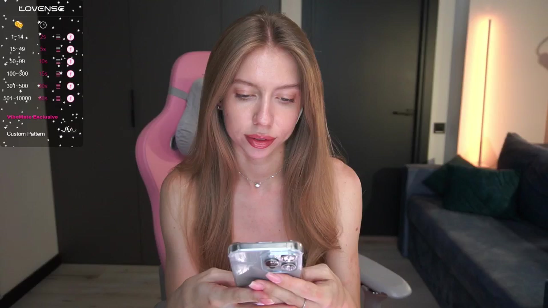 Gallery image thumbnail from Ami_mun's myfreecams stream on, 08/31/2024, 15:56 image 10 of 20