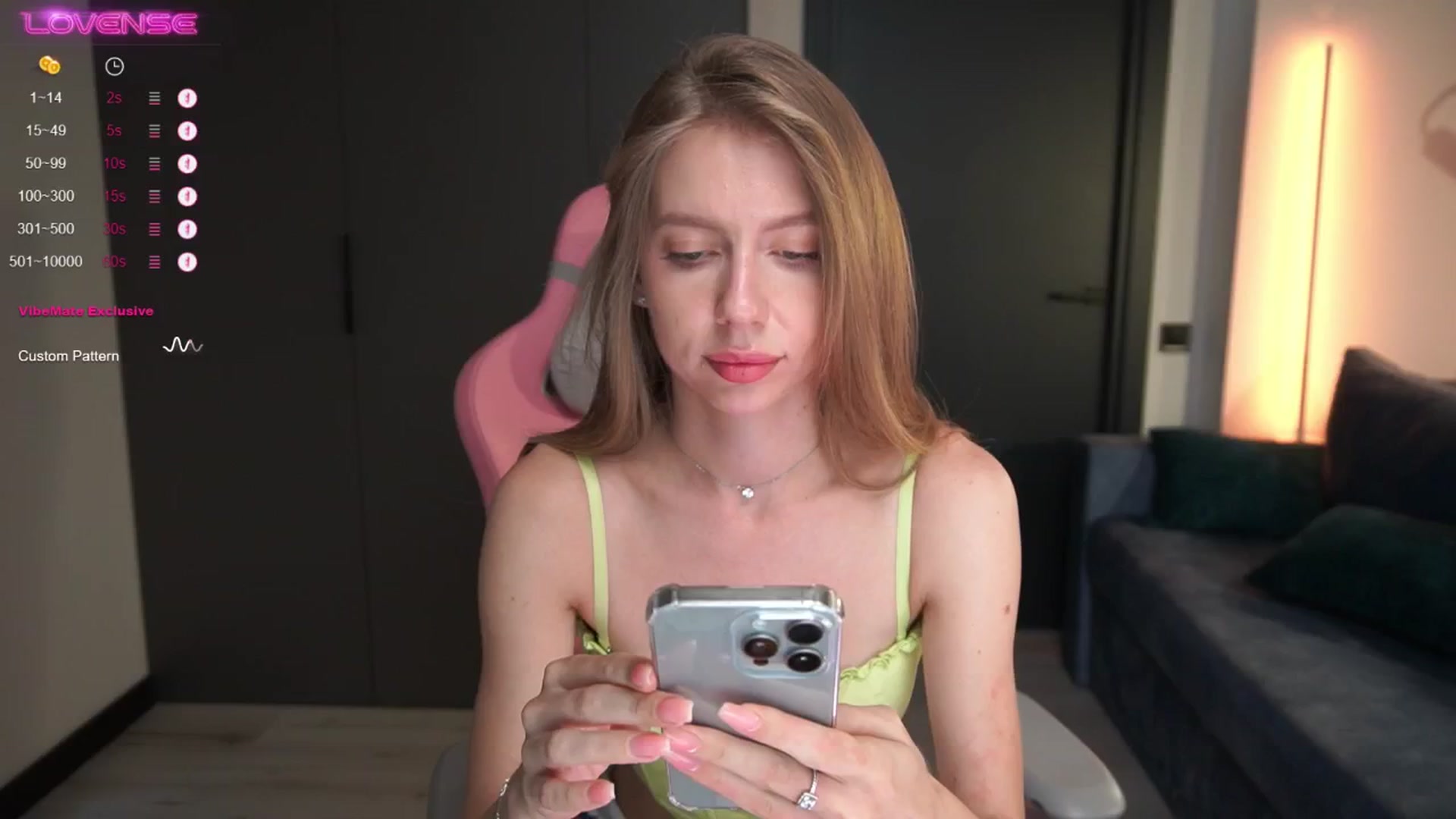 Gallery image thumbnail from Ami_mun's myfreecams stream on, 09/08/2024, 17:21 image 2 of 20