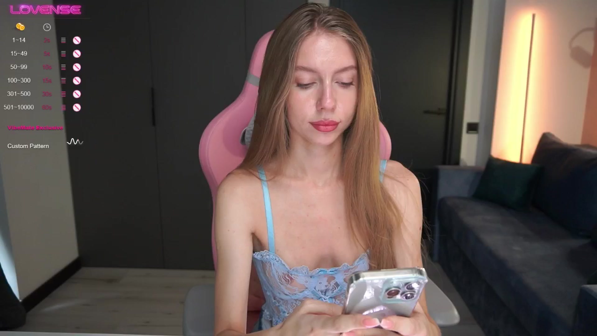 Gallery image thumbnail from Ami_mun's myfreecams stream on, 09/13/2024, 14:59 image 16 of 20