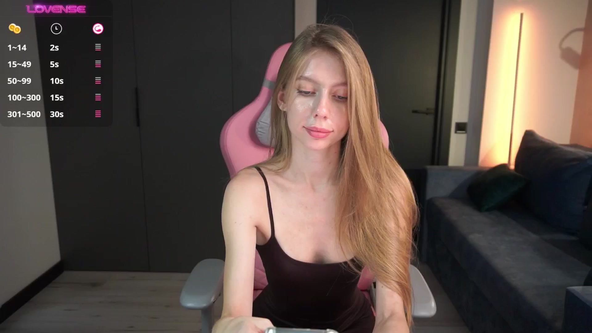 Gallery image thumbnail from Ami_mun's myfreecams stream on, 09/15/2024, 16:15 image 6 of 20