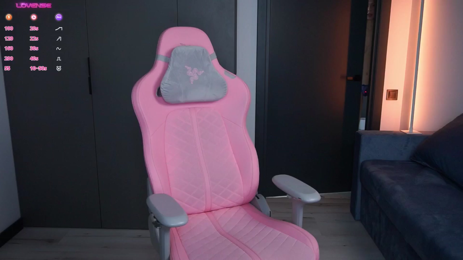 Gallery image thumbnail from Ami_mun's myfreecams stream on, 10/15/2024, 14:53 image 13 of 20