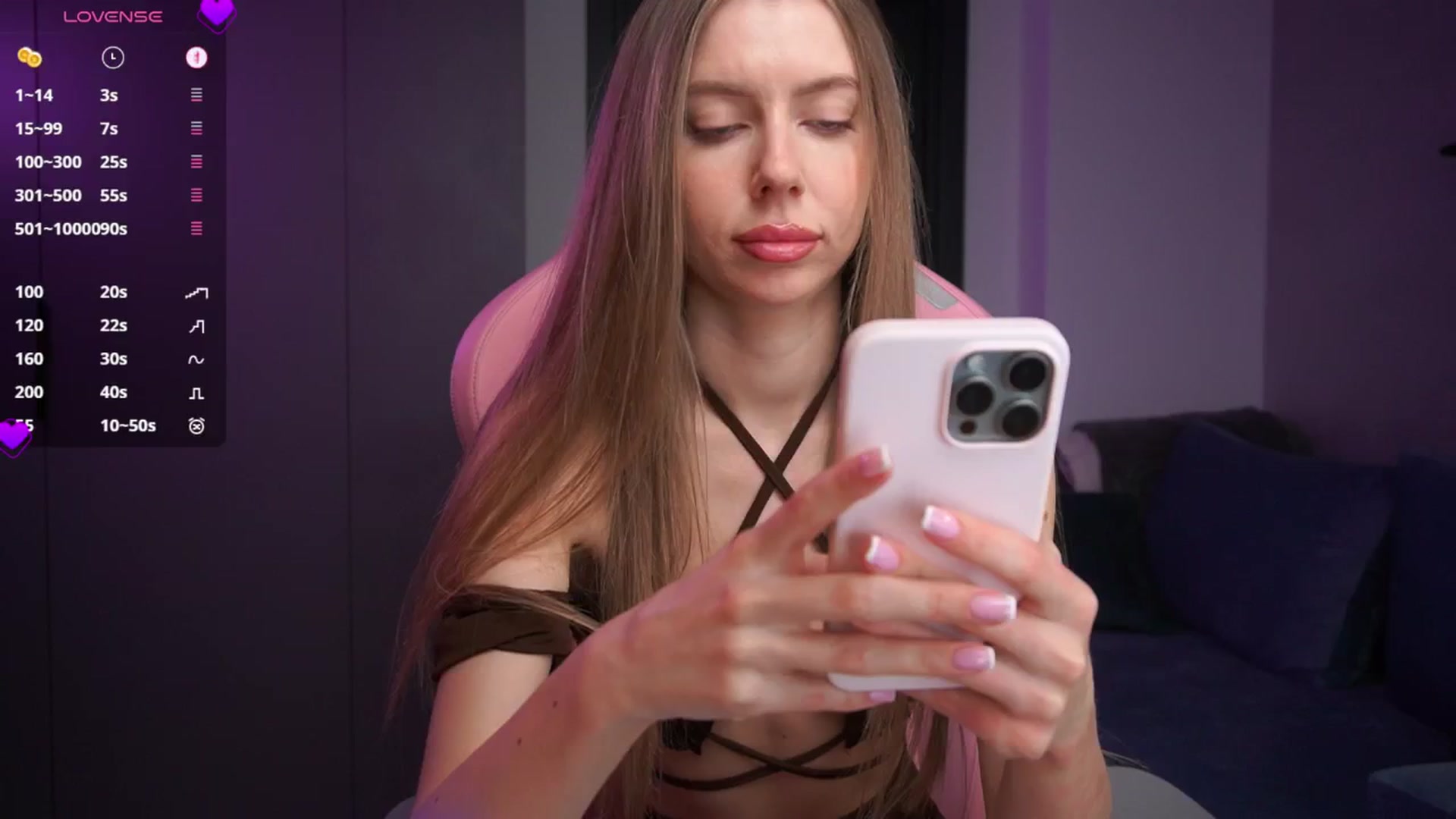 Gallery image thumbnail from Ami_mun's myfreecams stream on, 01/03/2025, 19:03 image 19 of 20