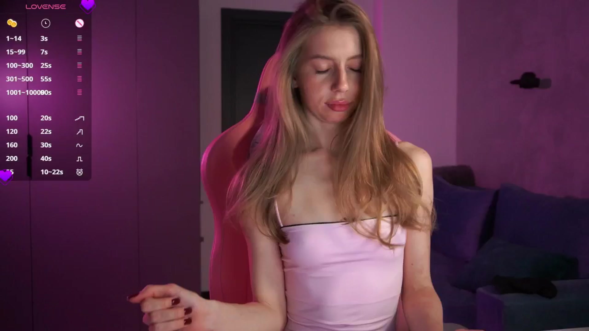 Gallery image thumbnail from Ami_mun's myfreecams stream on, 02/16/2025, 20:10 image 14 of 20