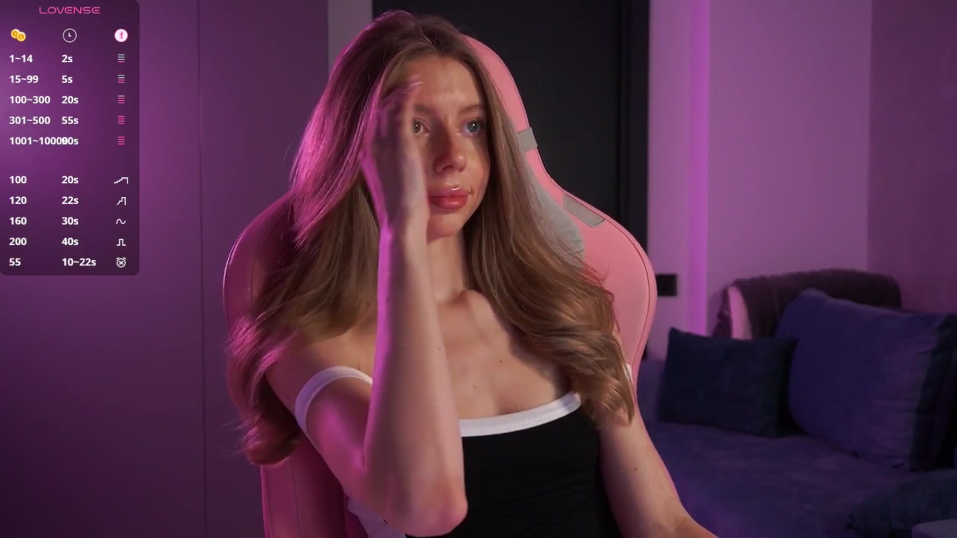 Gallery image thumbnail from Ami_mun's myfreecams stream on, 03/09/2025, 16:37 image 19 of 20