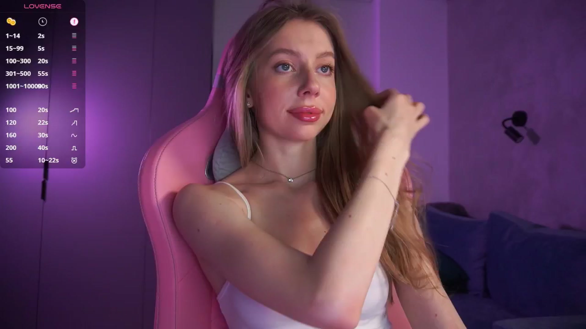 Gallery image thumbnail from Ami_mun's myfreecams stream on, 04/11/2025, 17:34 image 4 of 20