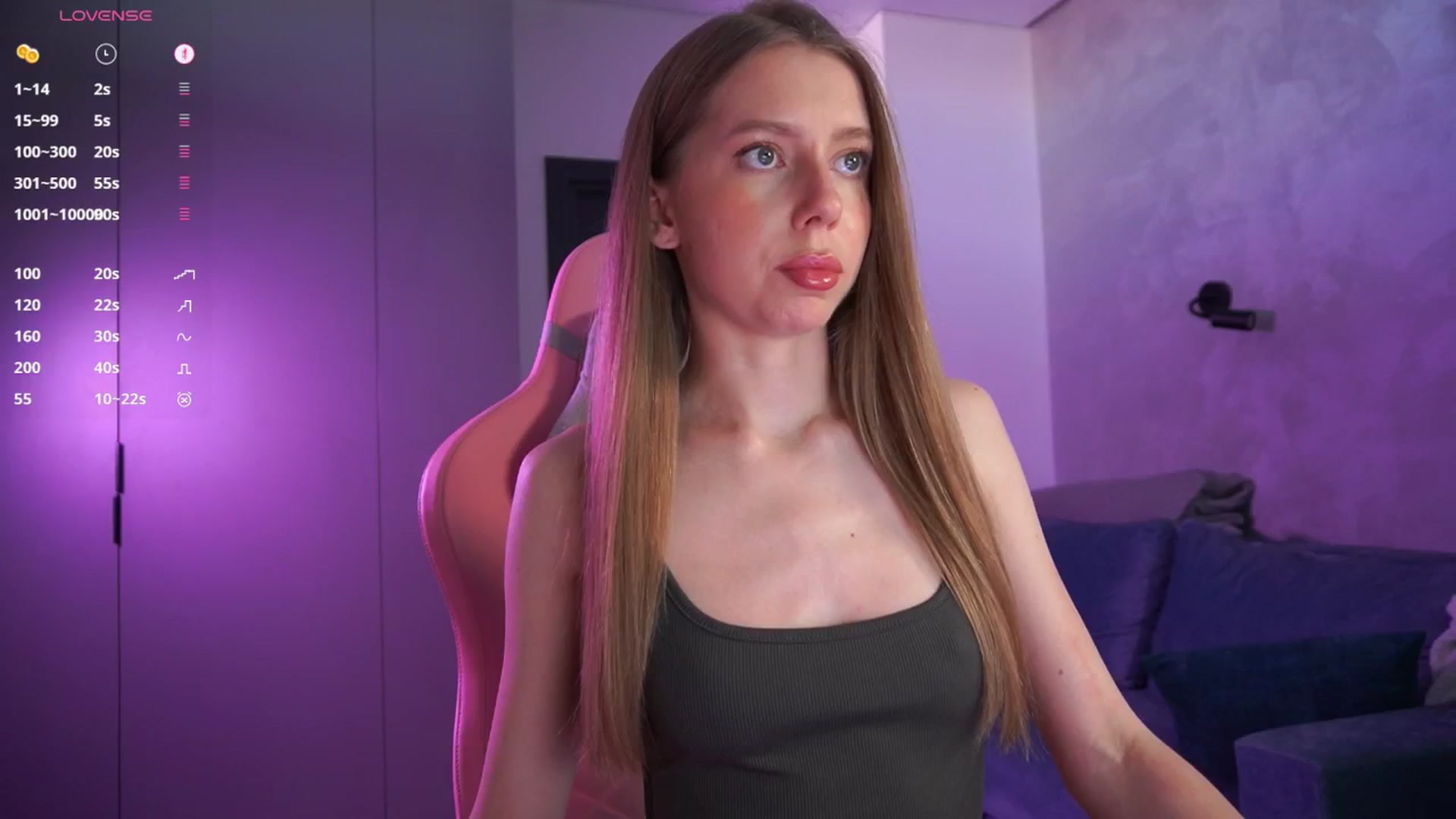 Gallery image thumbnail from Ami_mun's myfreecams stream on, 05/17/2025, 16:37 image 18 of 20