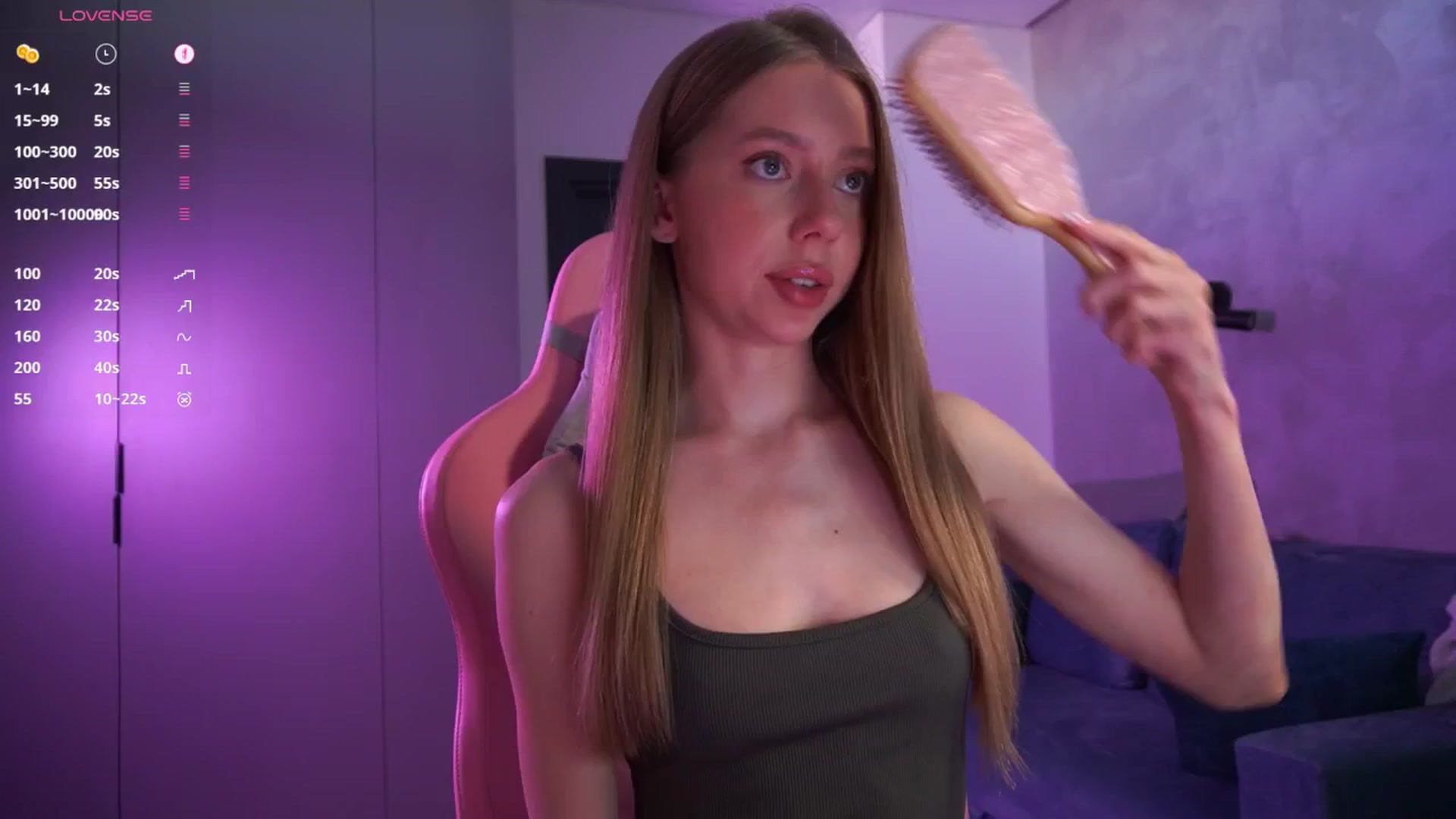 Gallery image thumbnail from Ami_mun's myfreecams stream on, 05/17/2025, 16:37 image 16 of 20