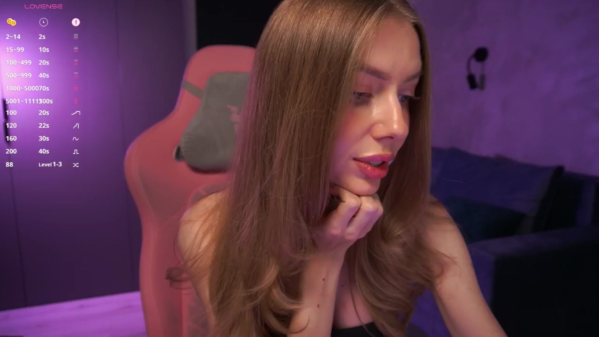 Gallery image thumbnail from Ami_mun's myfreecams stream on, 09/21/2025, 17:53 image 17 of 20