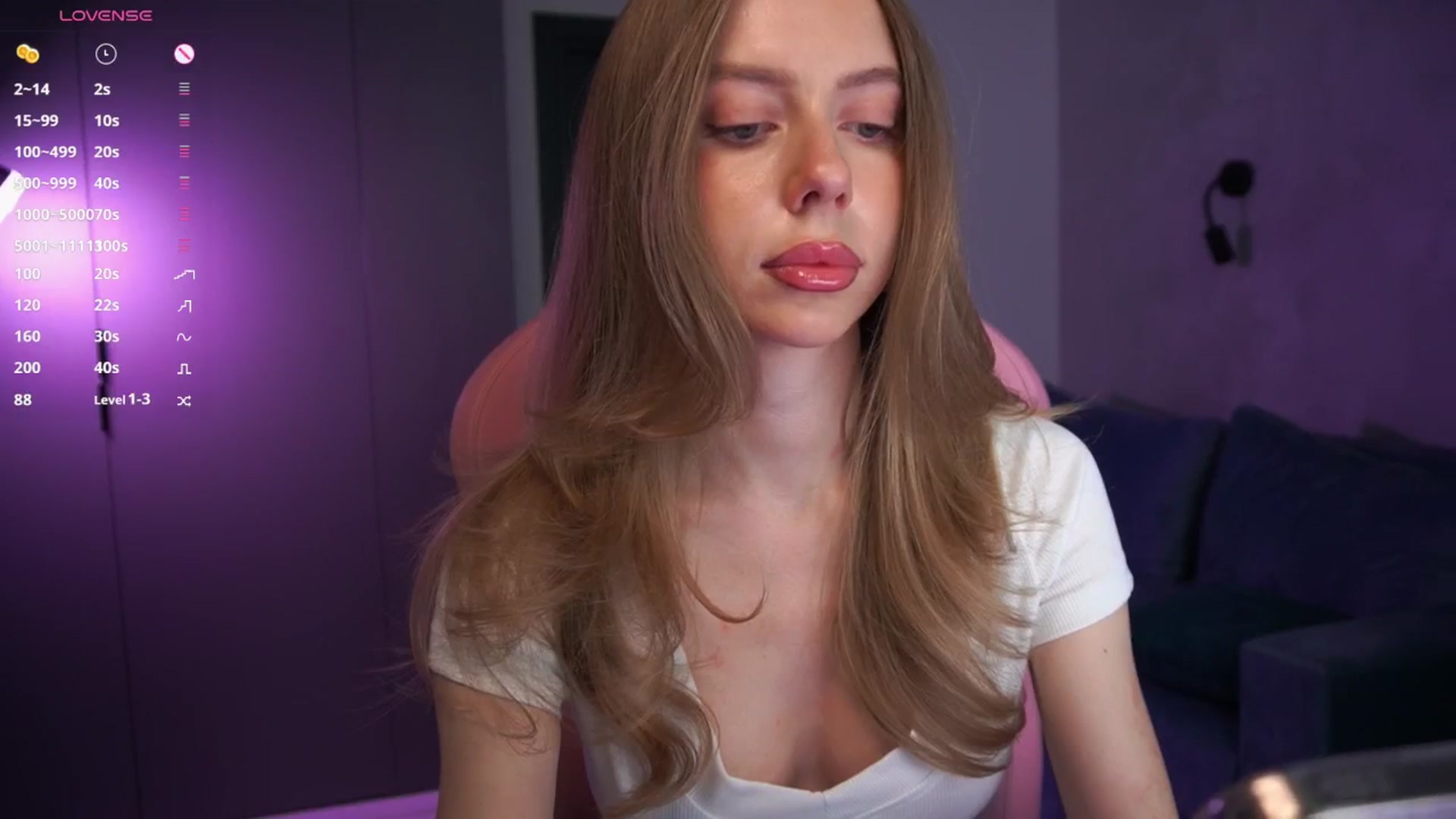 Gallery image thumbnail from Ami_mun's myfreecams stream on, 09/30/2025, 14:15 image 18 of 20