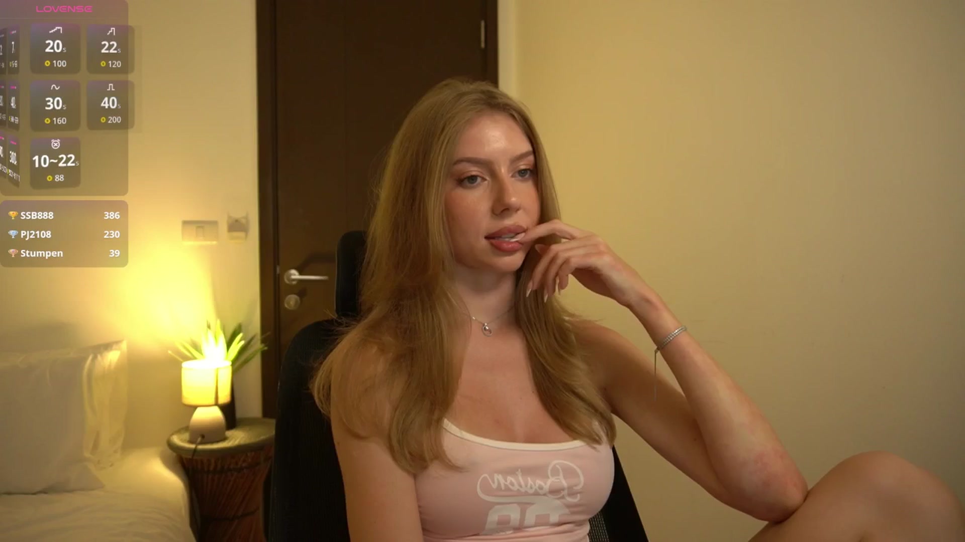 Gallery image thumbnail from Ami_mun's myfreecams stream on, 03/28/2026, 14:59 image 20 of 20