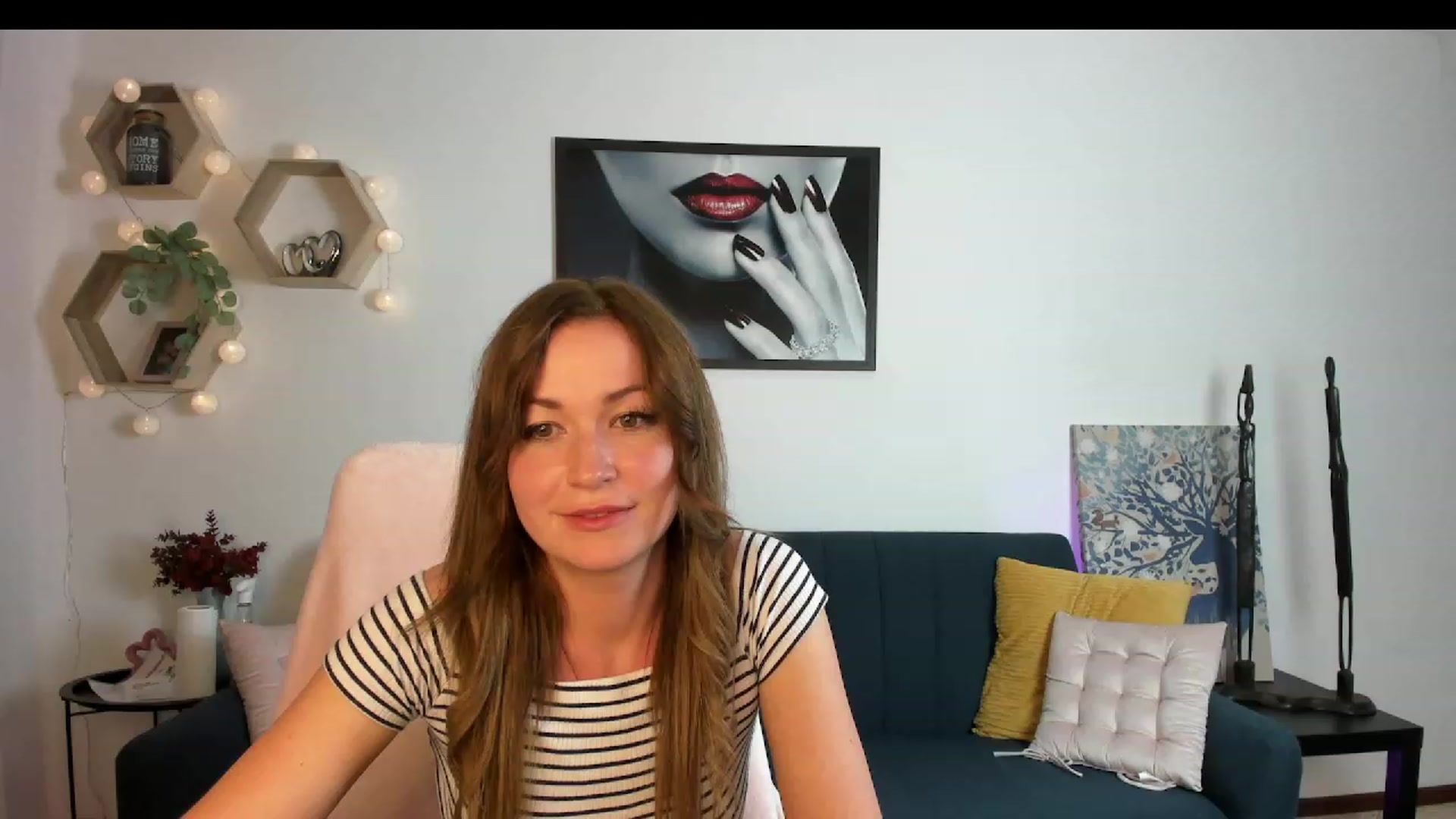 Gallery image thumbnail from Amia_Miley18's myfreecams stream on, 06/16/2023, 21:58 image 12 of 20