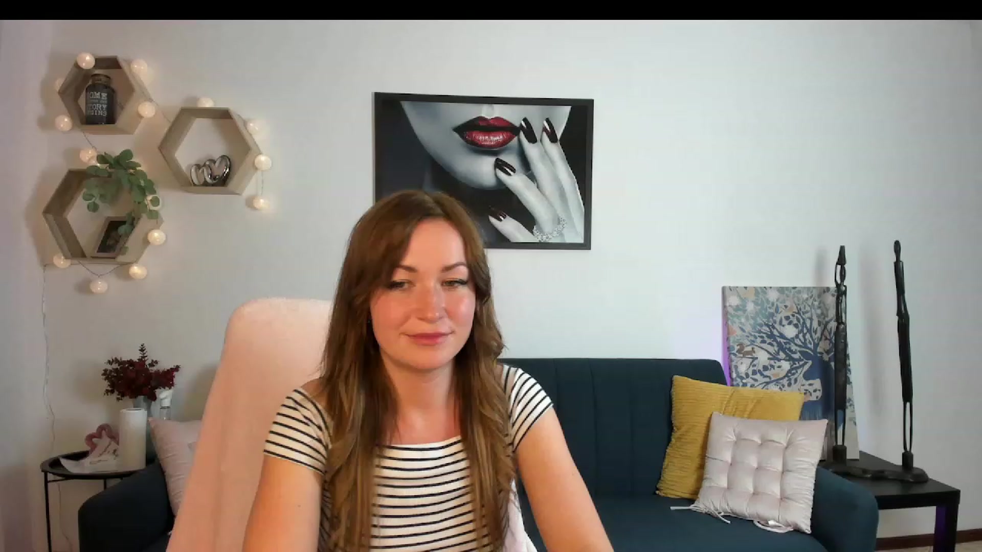 Gallery image thumbnail from Amia_Miley18's myfreecams stream on, 06/16/2023, 21:58 image 13 of 20