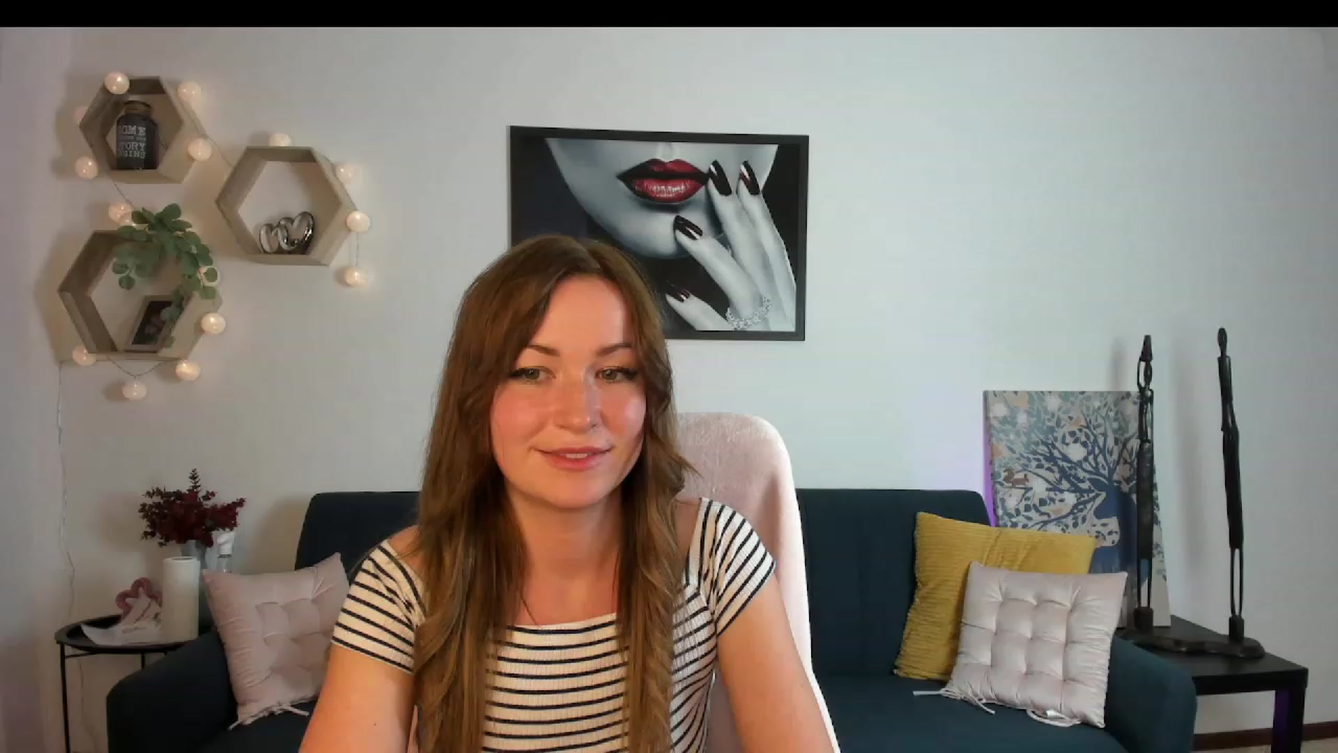 Gallery image thumbnail from Amia_Miley18's myfreecams stream on, 06/16/2023, 21:58 image 17 of 20
