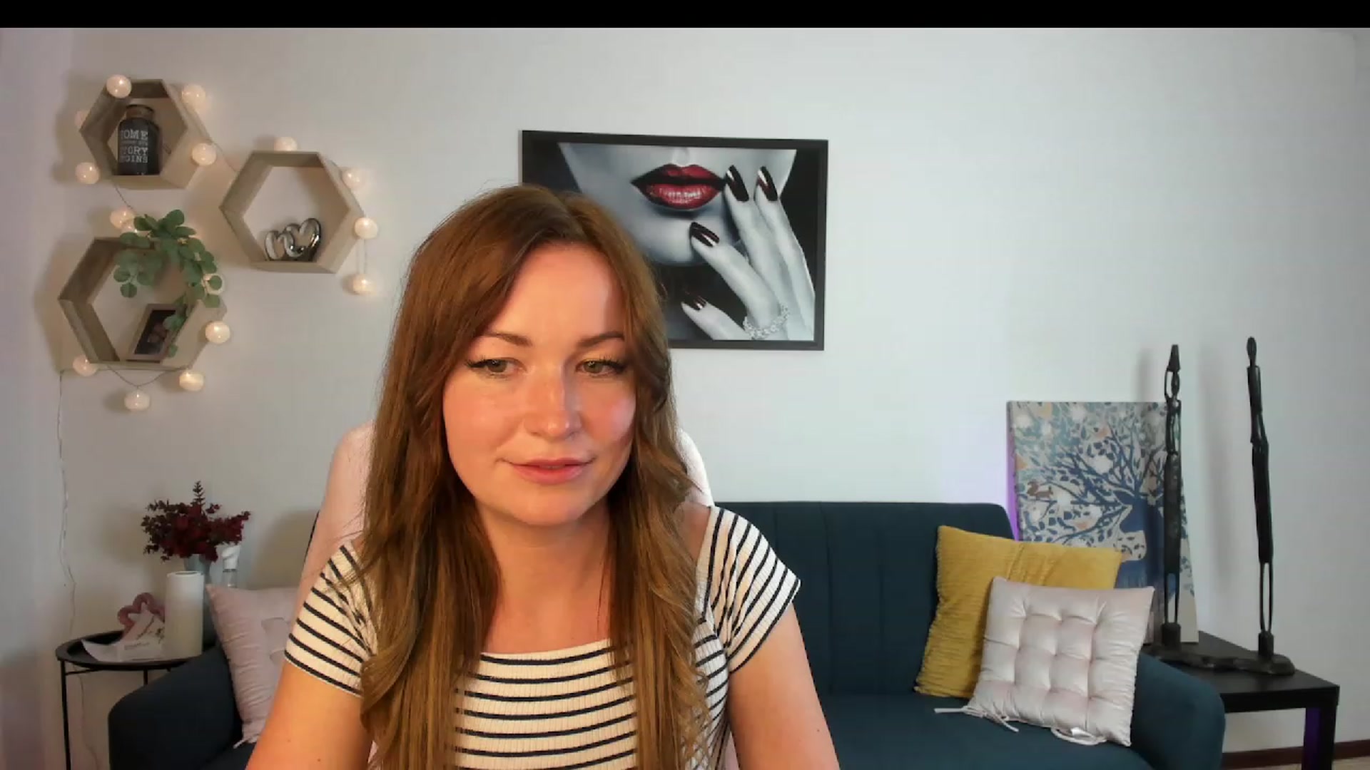 Gallery image thumbnail from Amia_Miley18's myfreecams stream on, 06/16/2023, 21:58 image 8 of 20