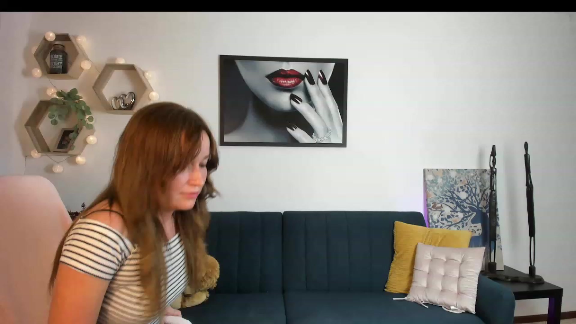 Gallery image thumbnail from Amia_Miley18's myfreecams stream on, 06/16/2023, 21:58 image 7 of 20