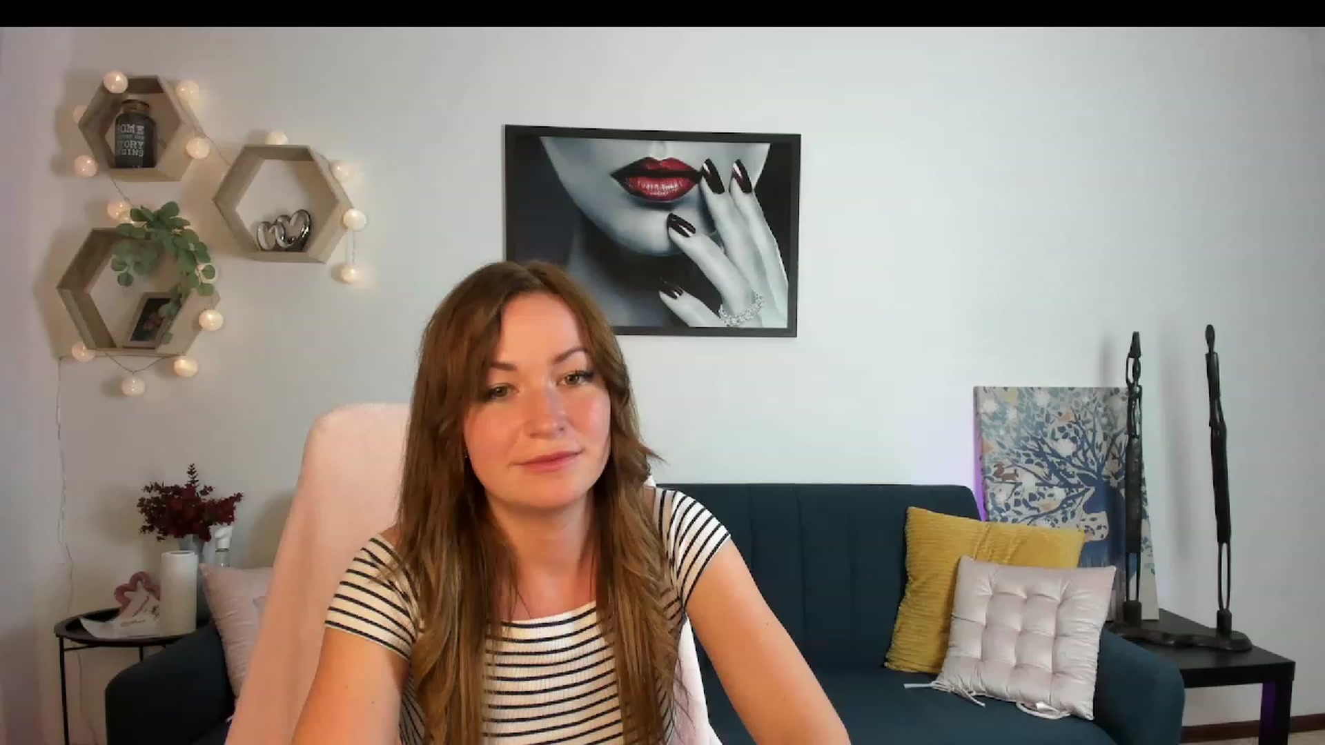 Gallery image thumbnail from Amia_Miley18's myfreecams stream on, 06/16/2023, 21:58 image 16 of 20
