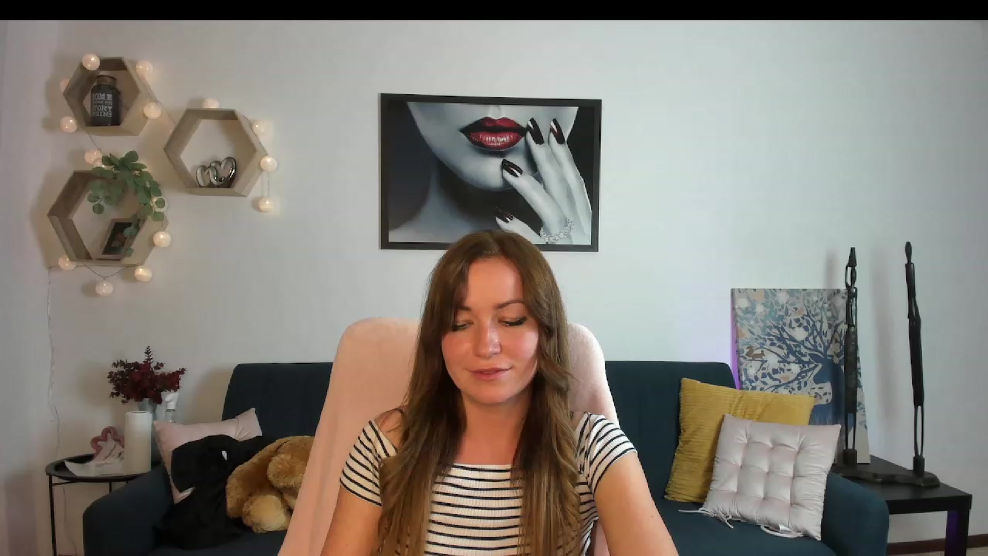 Gallery image thumbnail from Amia_Miley18's myfreecams stream on, 06/16/2023, 23:50 image 20 of 20