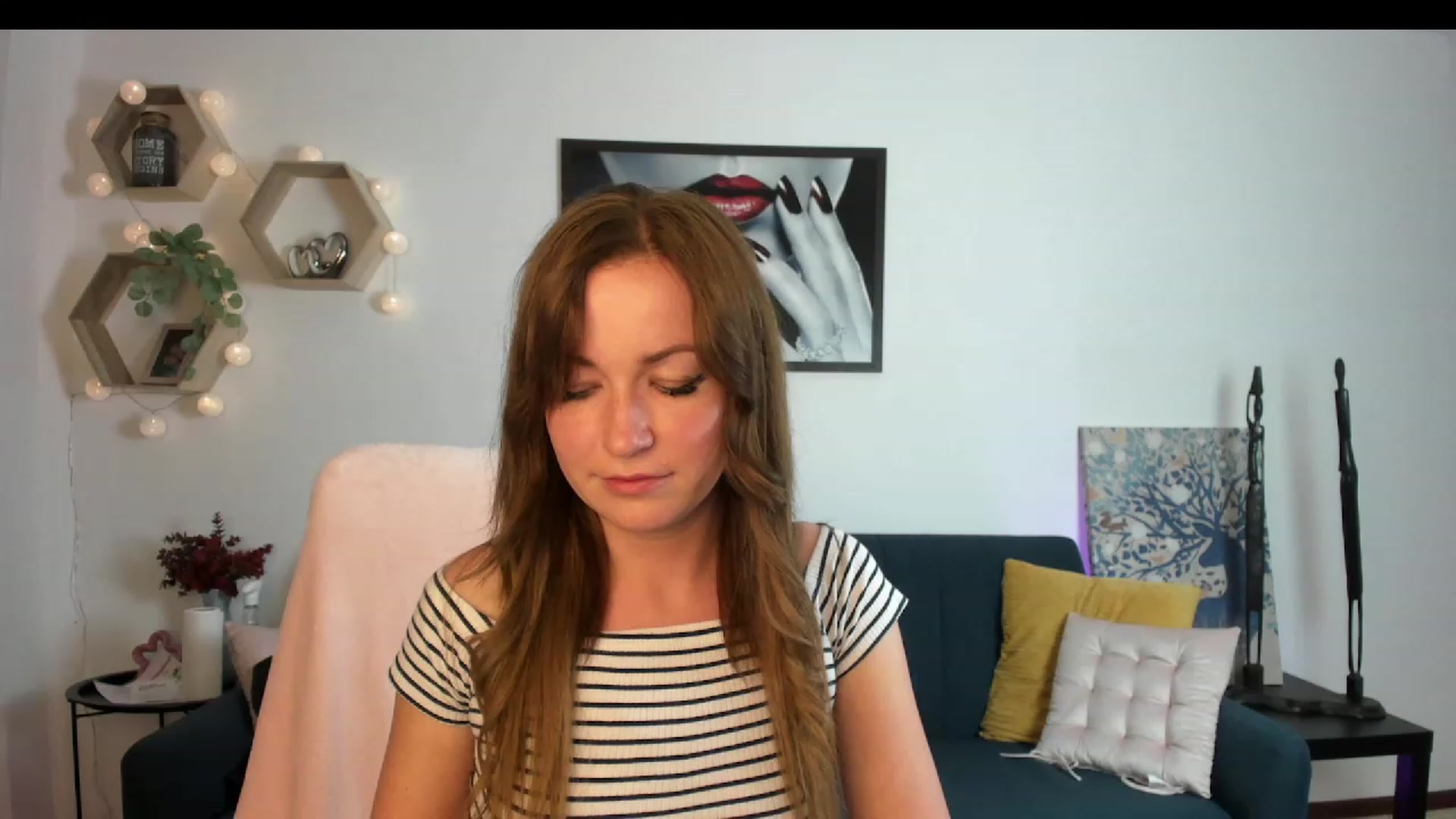 Gallery image thumbnail from Amia_Miley18's myfreecams stream on, 06/16/2023, 23:50 image 19 of 20