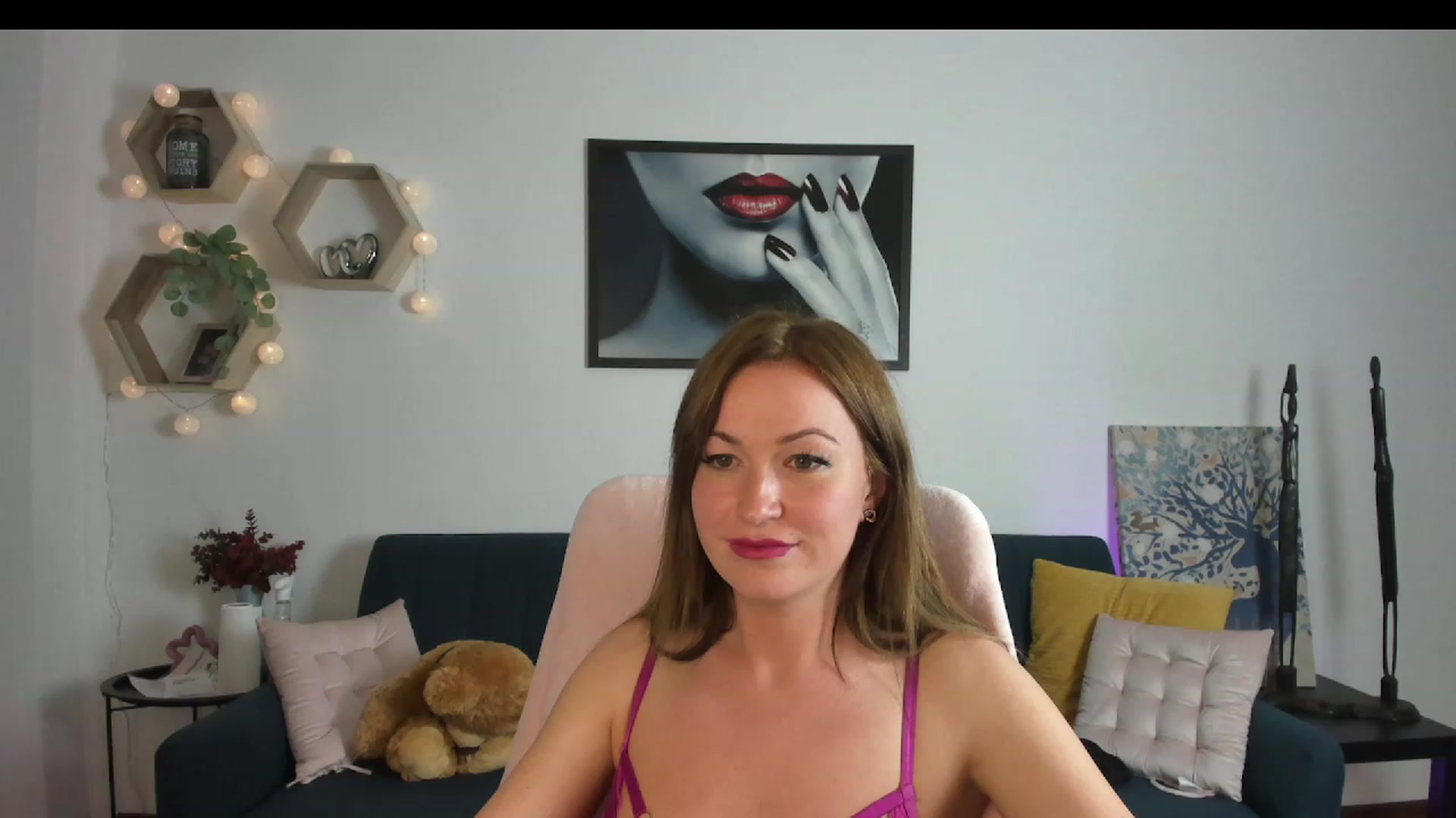 Gallery image thumbnail from Amia_Miley18's myfreecams stream on, 06/17/2023, 17:20 image 17 of 20