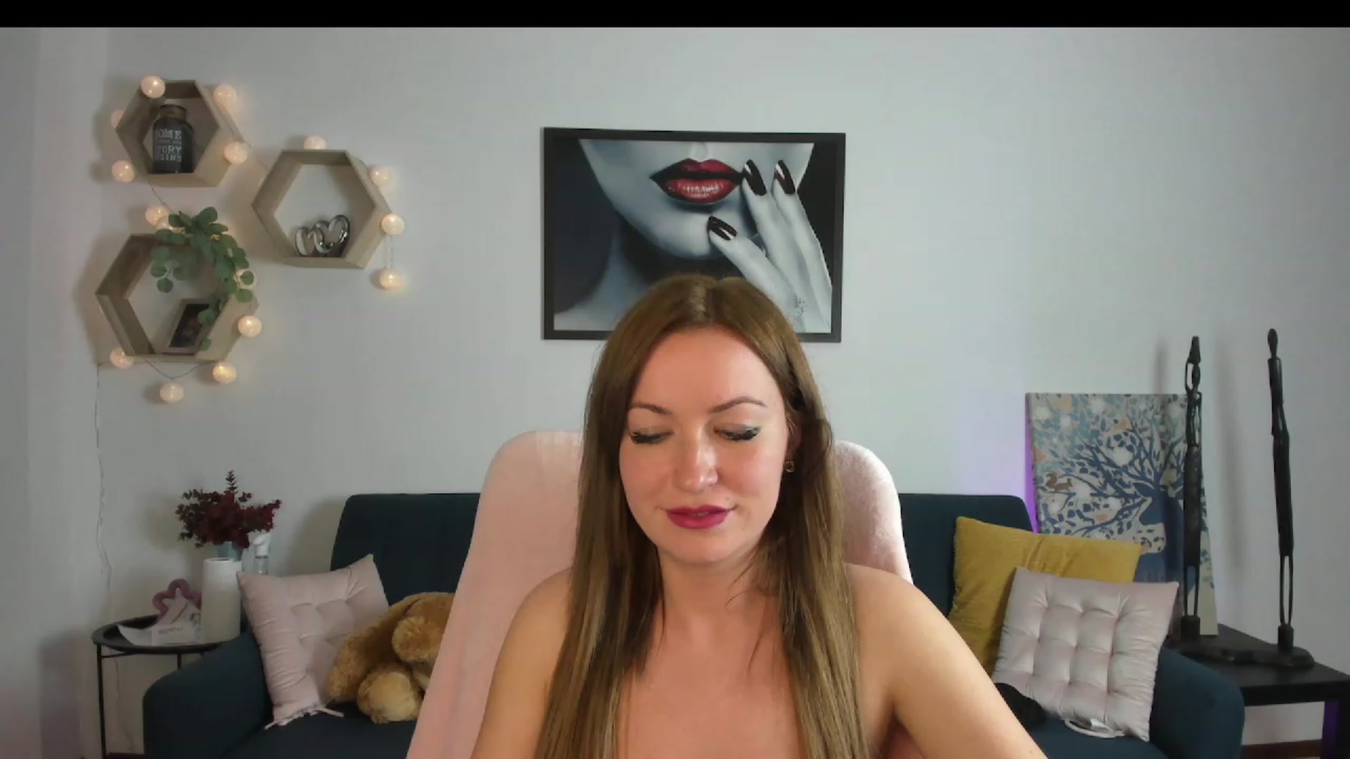Gallery image thumbnail from Amia_Miley18's myfreecams stream on, 06/17/2023, 17:20 image 1 of 20