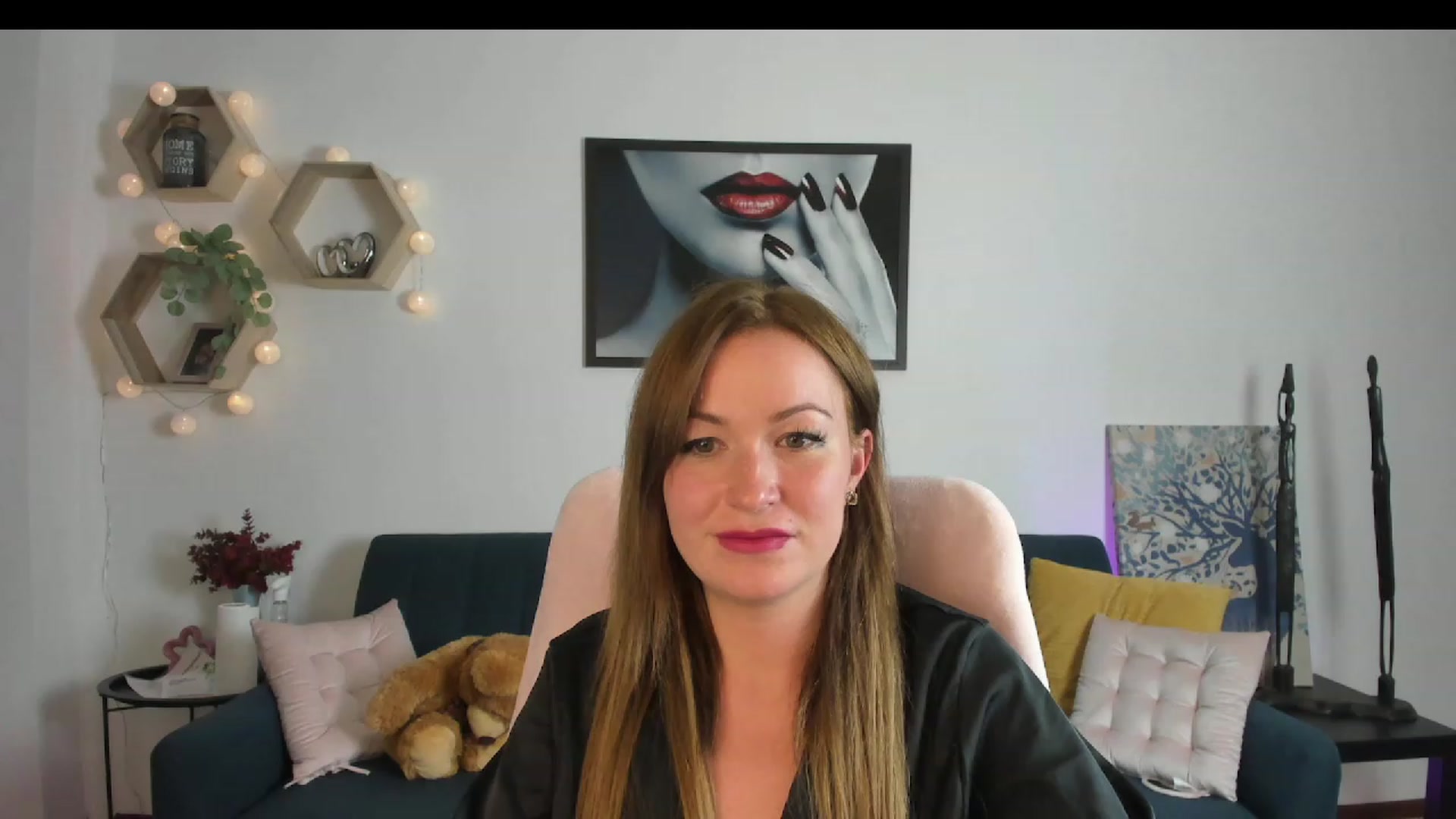Gallery image thumbnail from Amia_Miley18's myfreecams stream on, 06/17/2023, 19:53 image 13 of 20