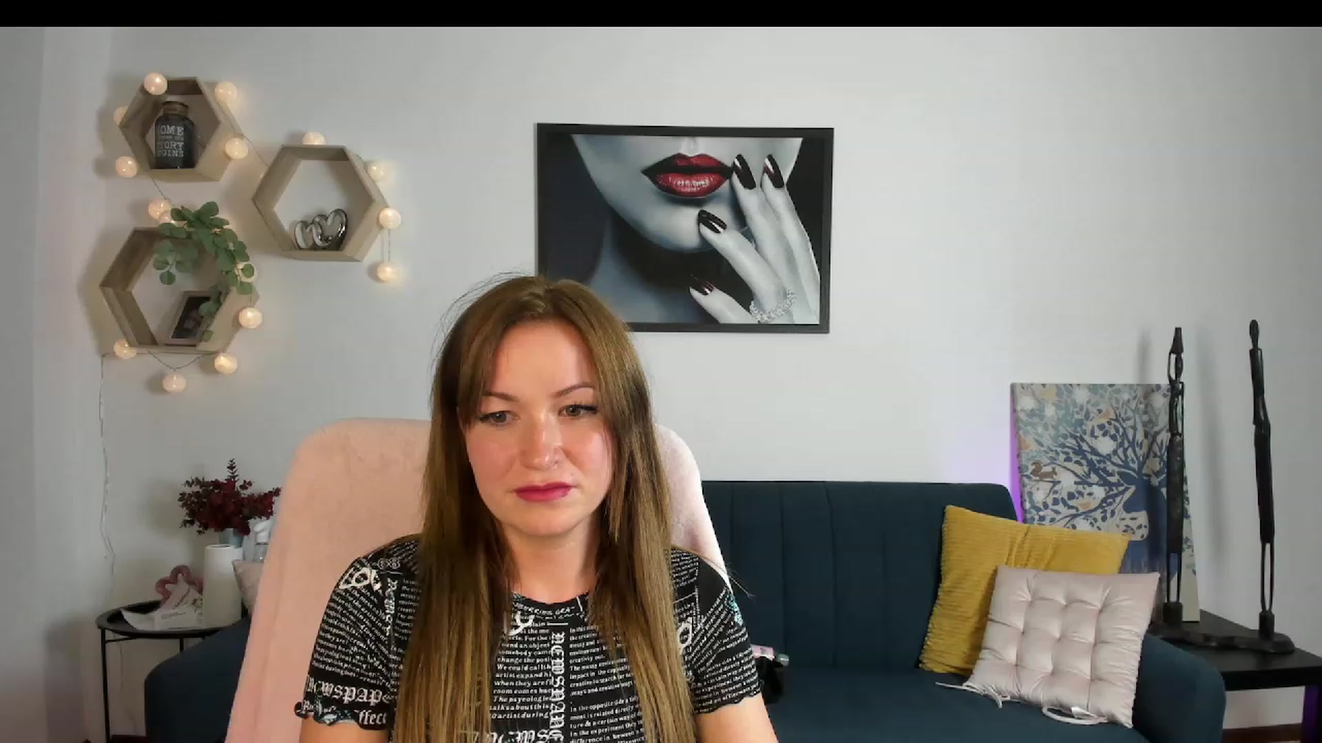 Gallery image thumbnail from Amia_Miley18's myfreecams stream on, 06/17/2023, 21:22 image 8 of 20