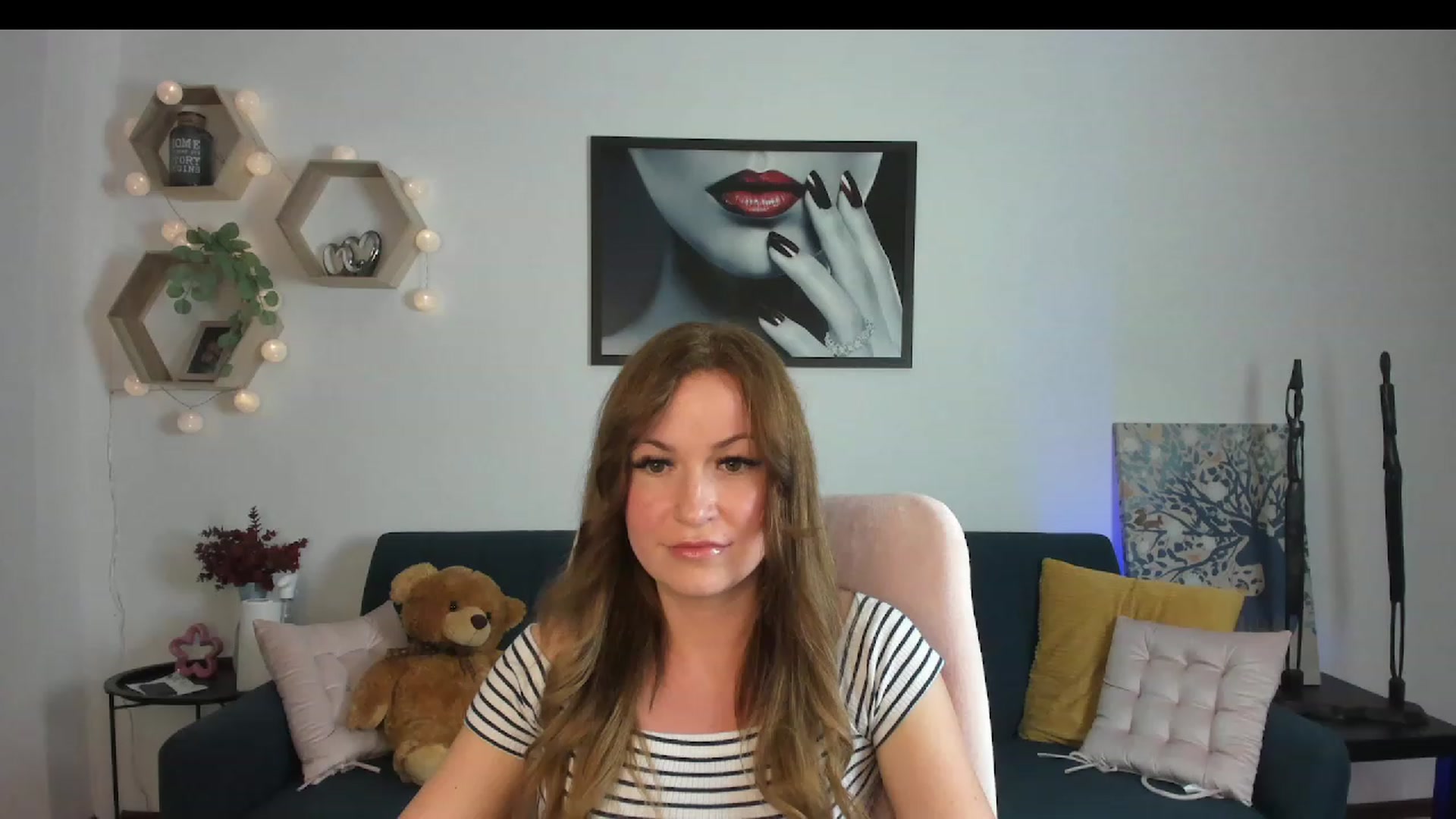 Gallery image thumbnail from Amia_Miley18's myfreecams stream on, 06/18/2023, 19:05 image 1 of 20