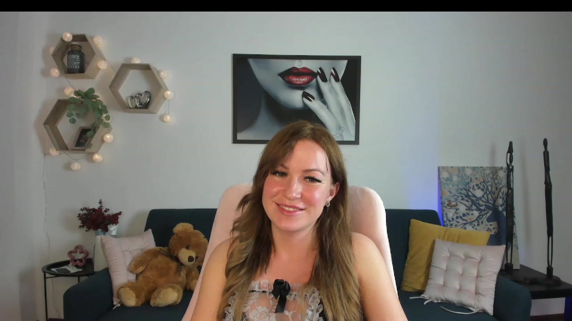 Gallery image thumbnail from Amia_Miley18's myfreecams stream on, 06/18/2023, 23:35 image 1 of 20