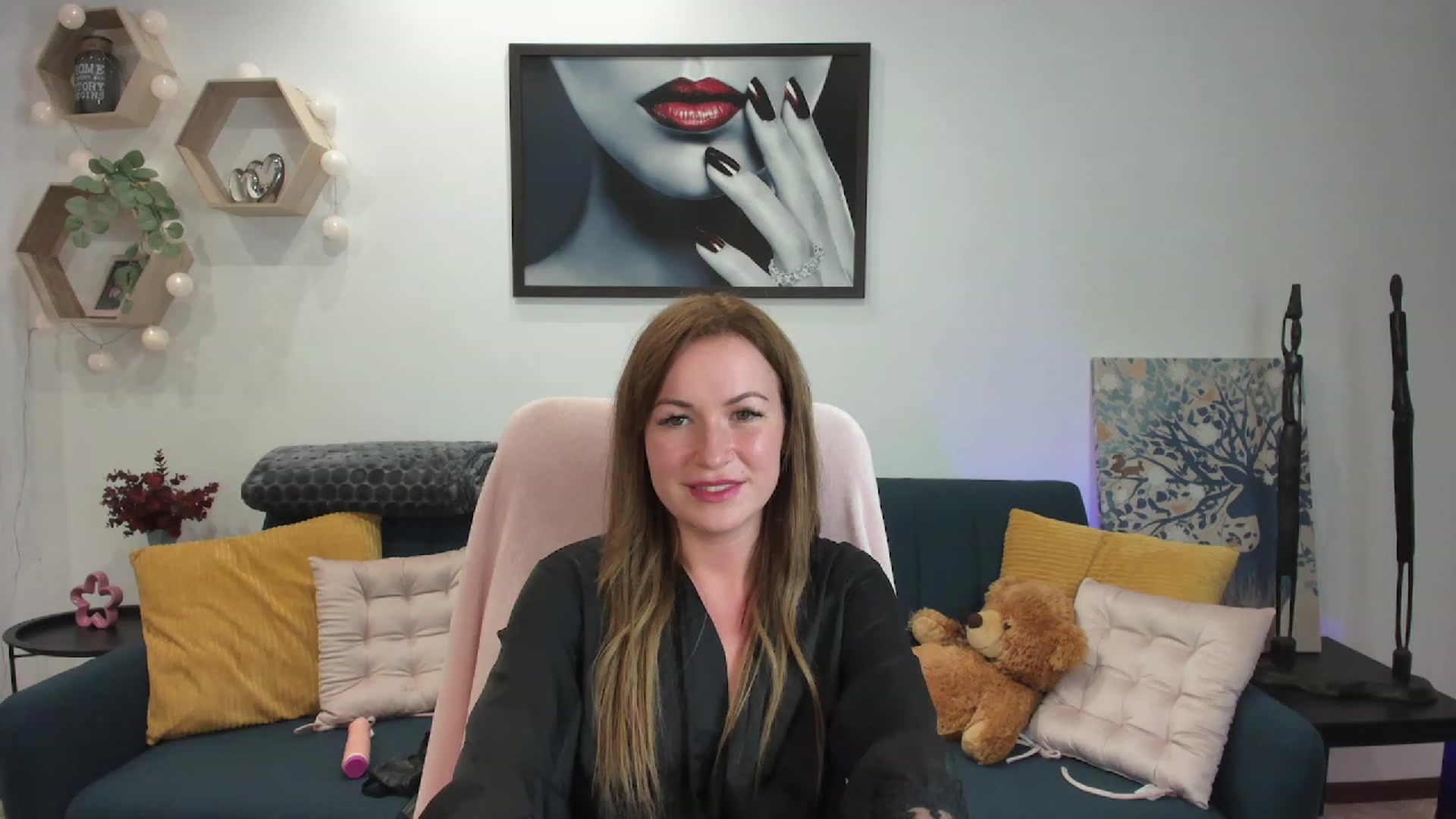 Gallery image thumbnail from Amia_Miley18's myfreecams stream on, 06/21/2023, 22:05 image 20 of 20
