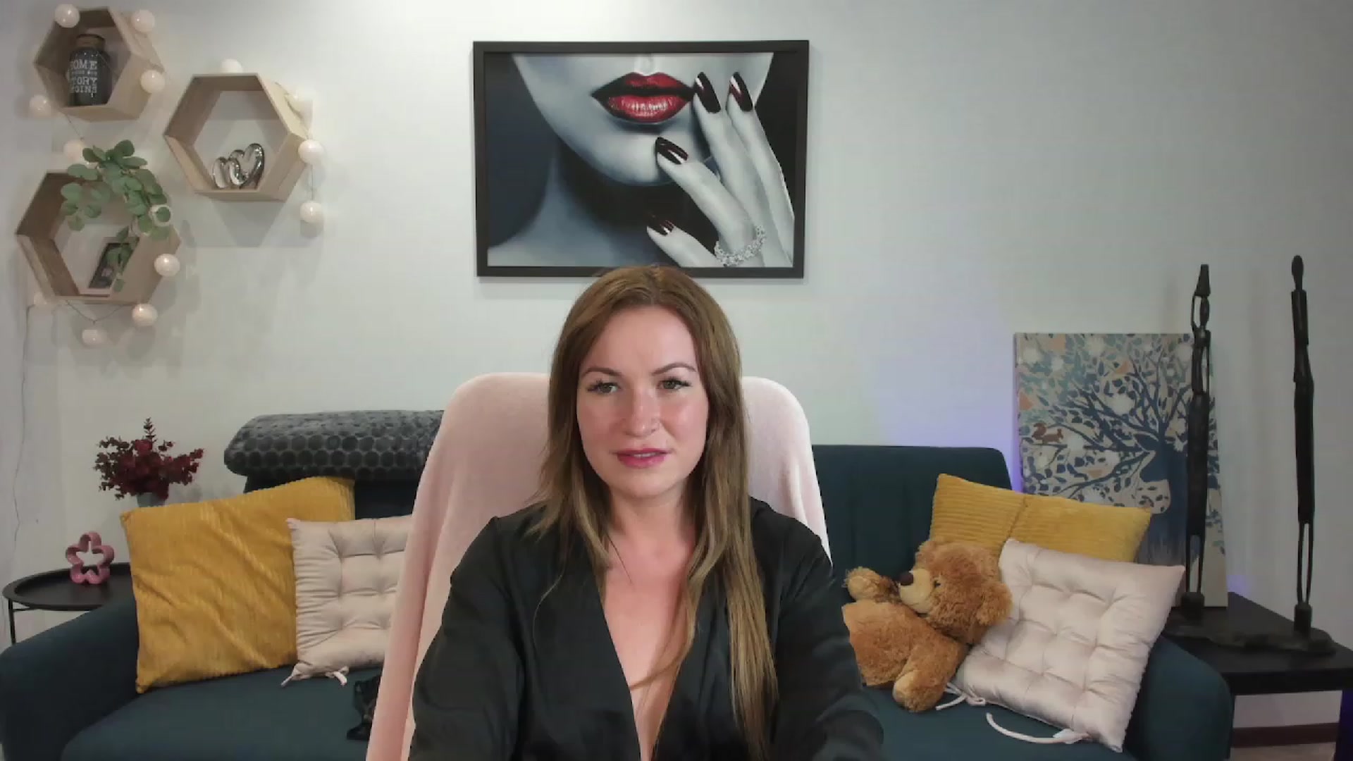 Gallery image thumbnail from Amia_Miley18's myfreecams stream on, 06/21/2023, 22:05 image 1 of 20