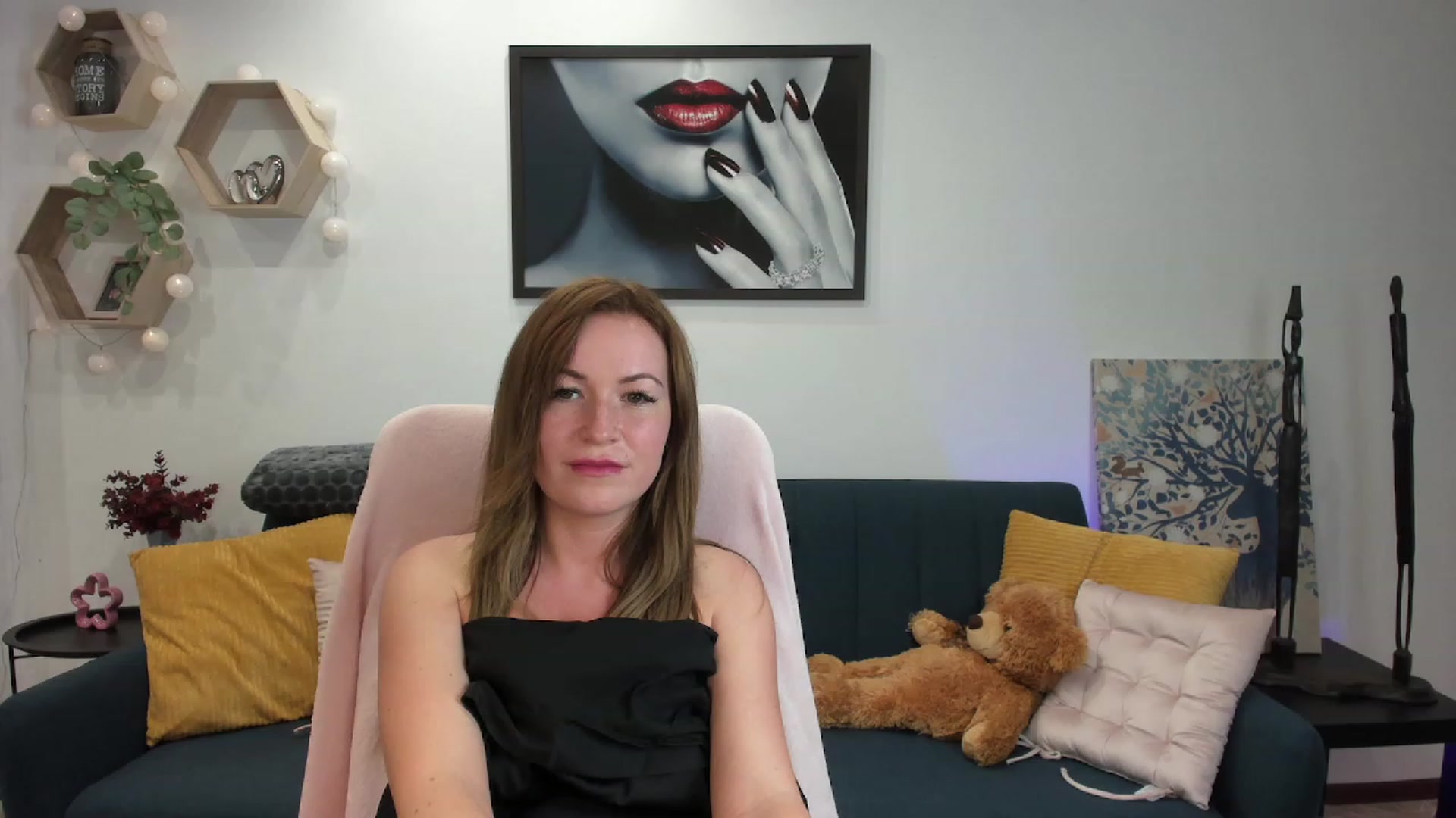 Gallery image thumbnail from Amia_Miley18's myfreecams stream on, 06/21/2023, 22:05 image 4 of 20